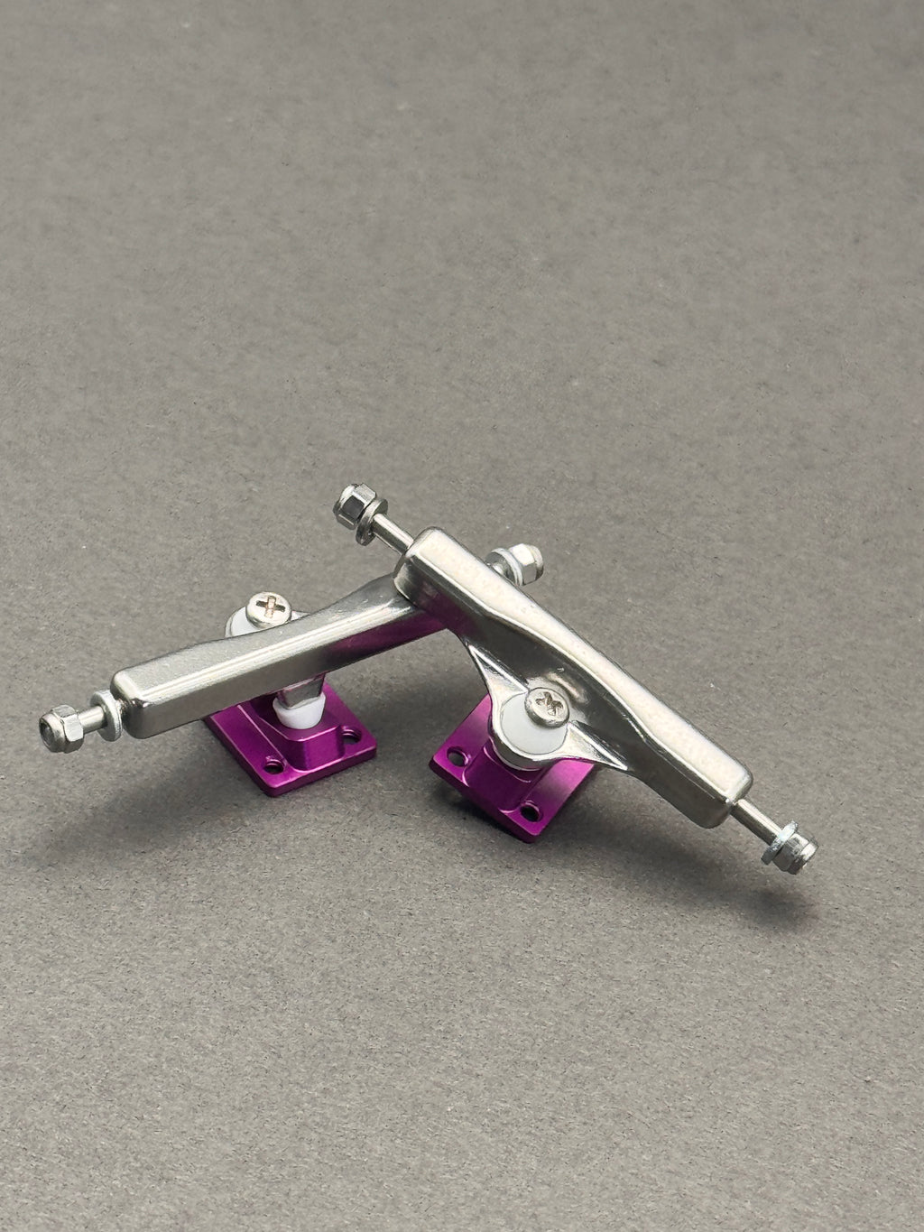Fan Team + Vortex V2 34.5mm Fingerboard Trucks - Fresh (A4)