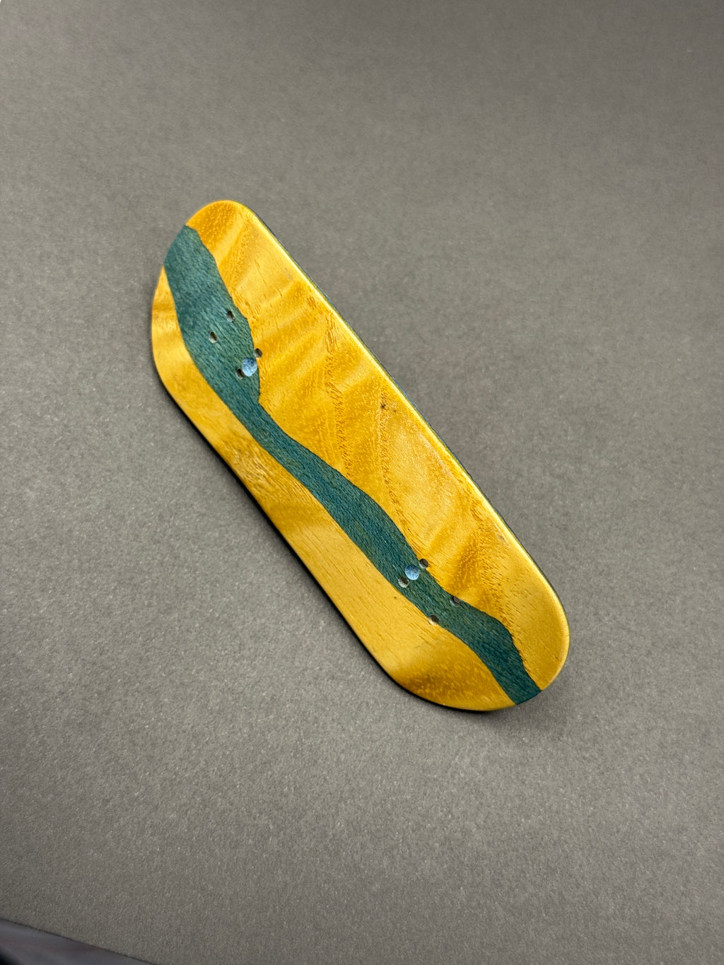 Zona Wood 36mm Smooth - deck graphic side
