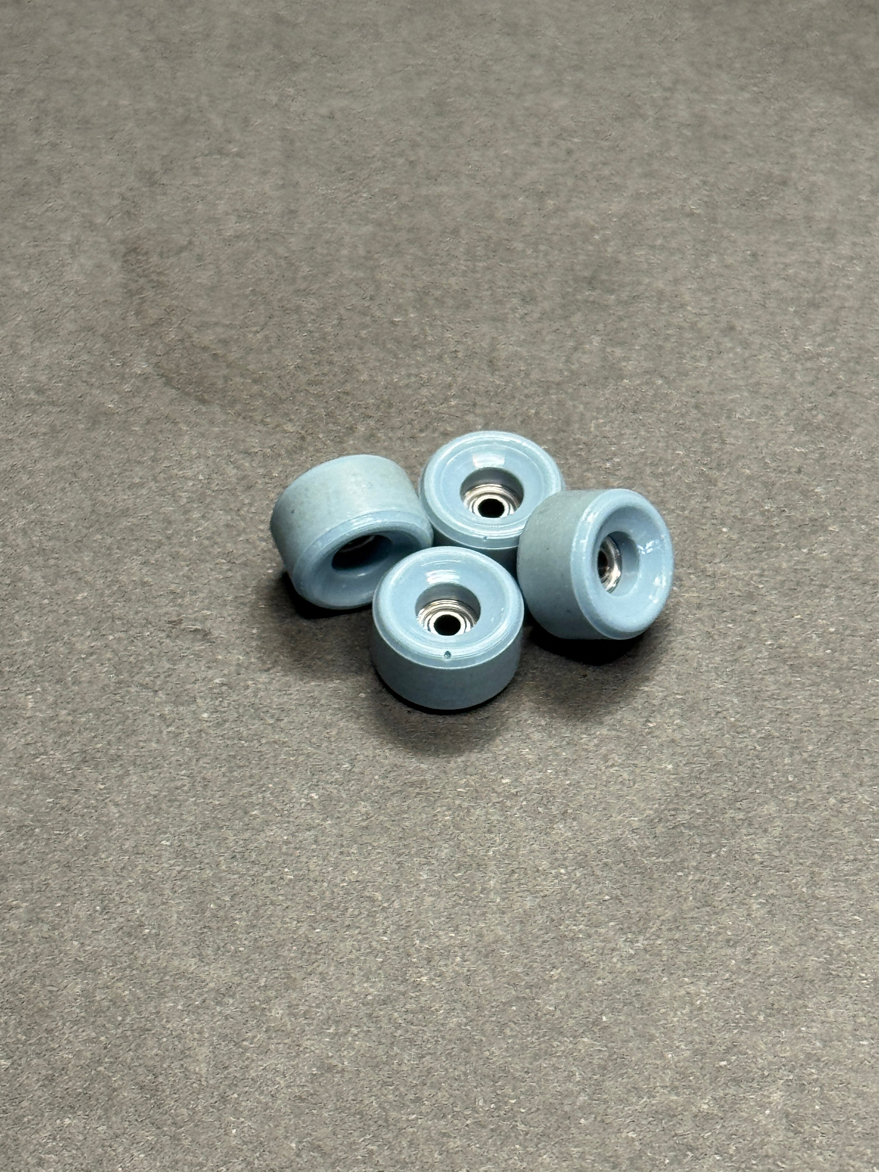 Lab Wheels Raw T Gothic Blue fingerboard wheels