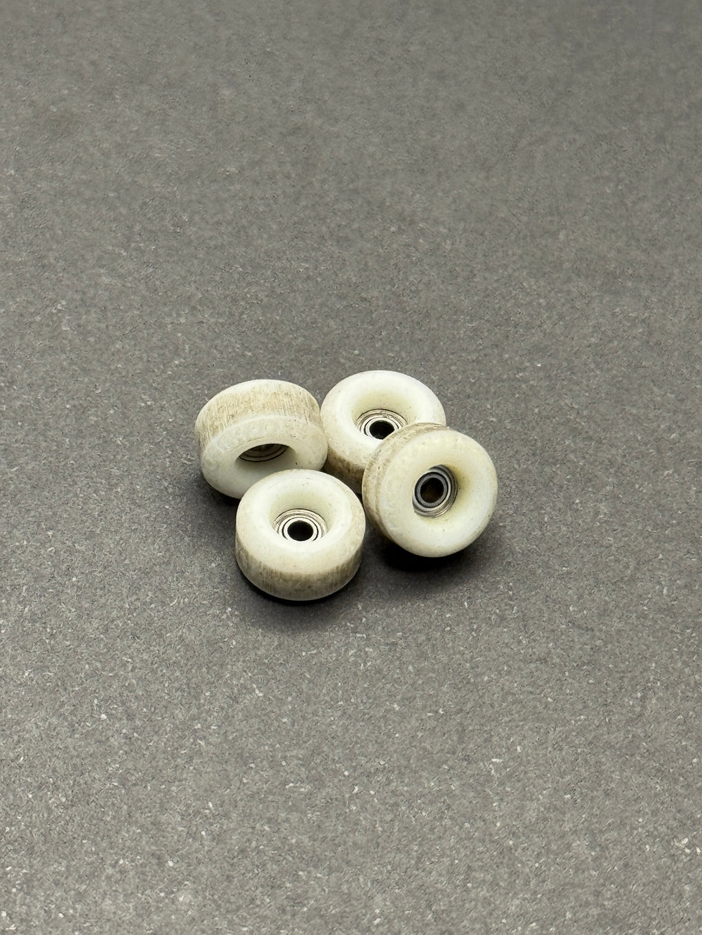 Pico Performance Yeti White fingerboard wheels