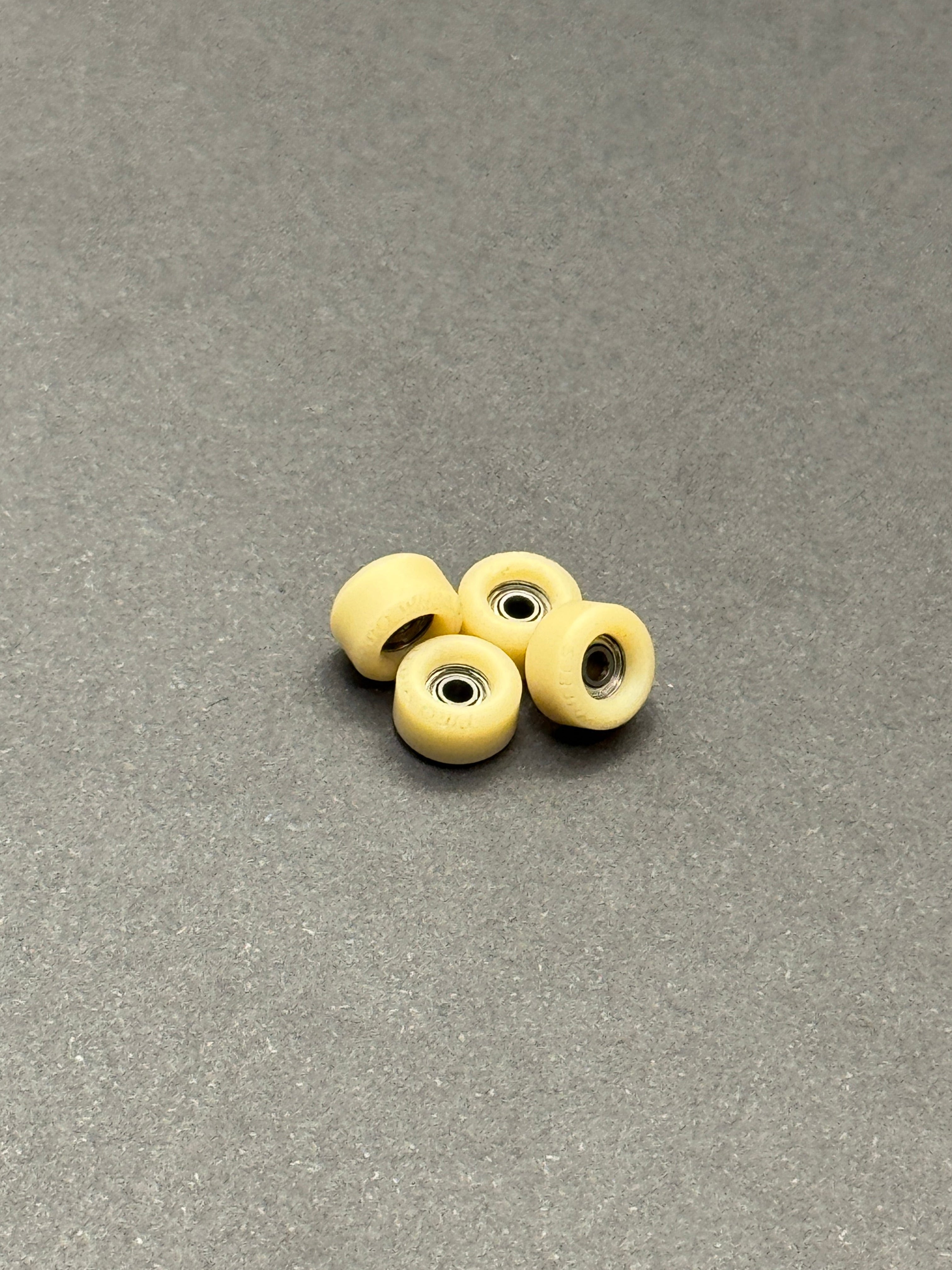 Piro Mini Tan fingerboard wheels