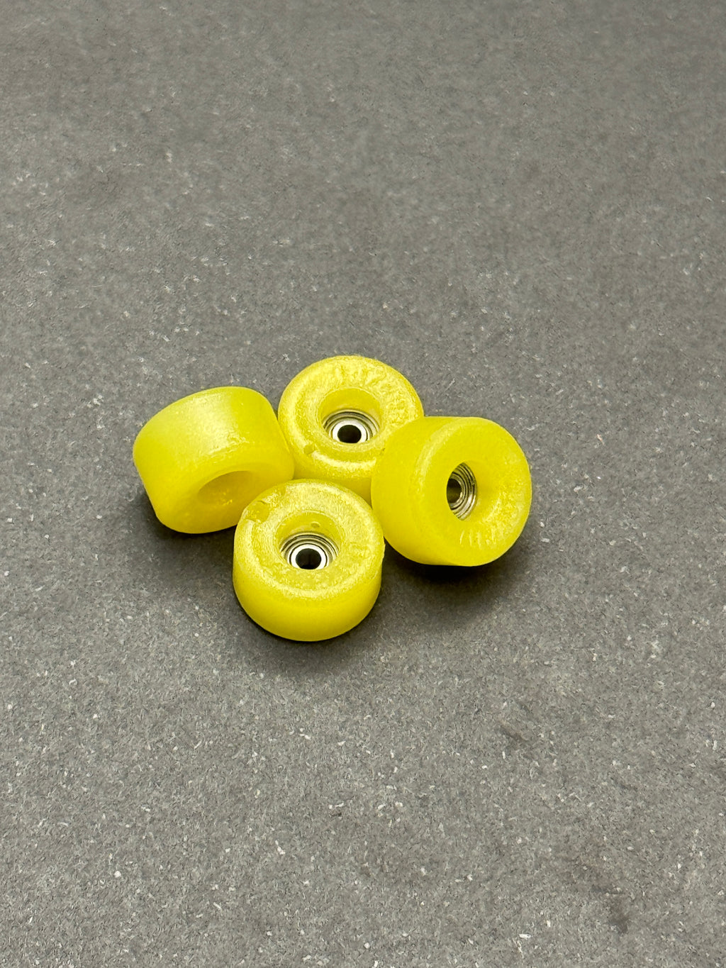 Joycult 3.0 XL Yellow Sparkles fingerboard wheels