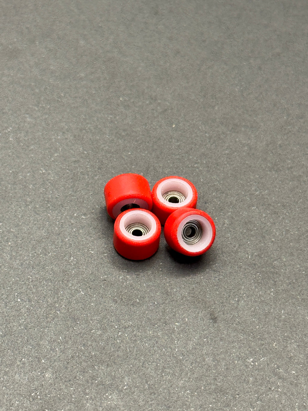 Flatface Dual Duro V1 Red/White fingerboard wheels