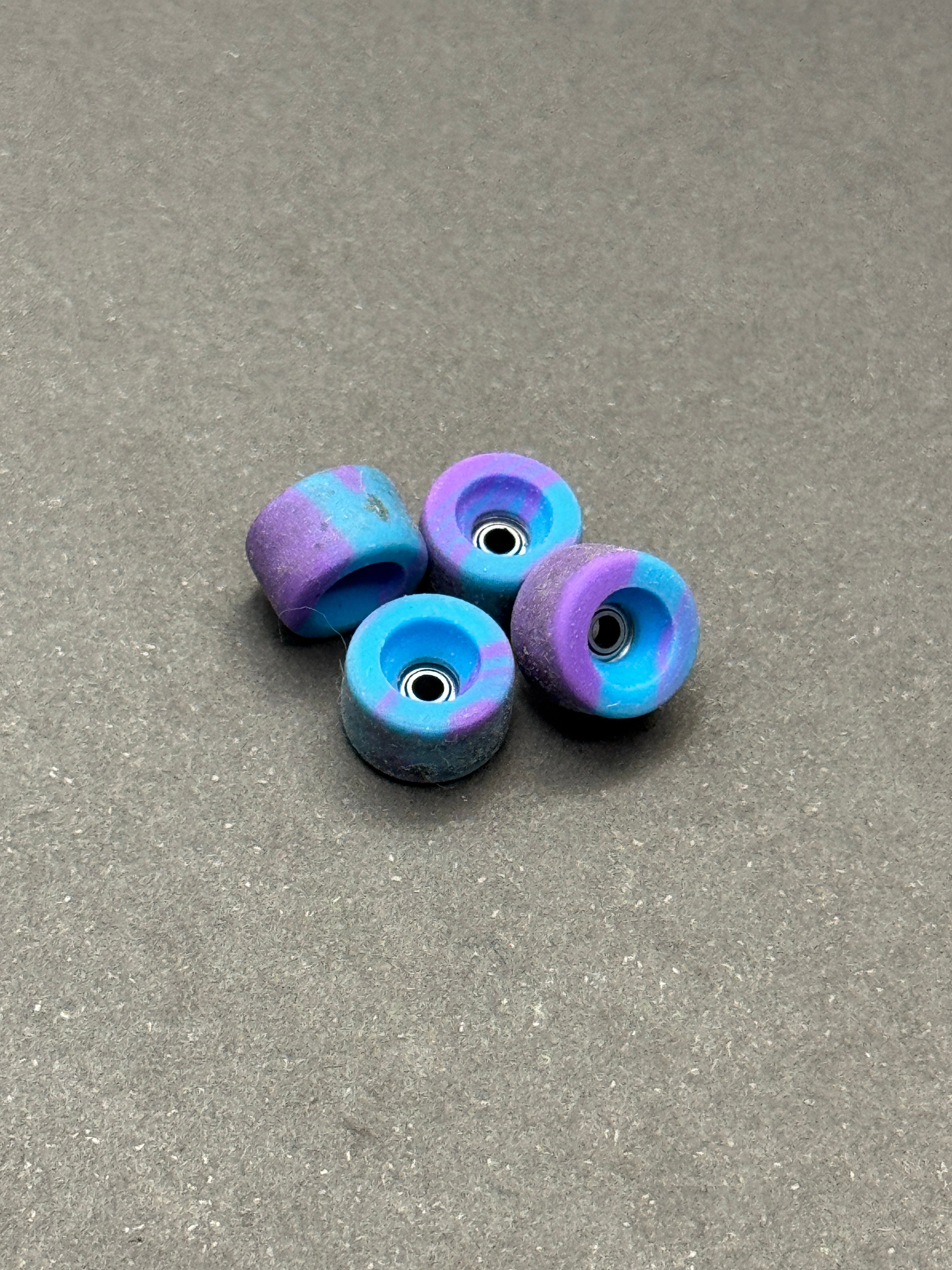 Ureth B2 Raw Slimeball Swirls fingerboard wheels