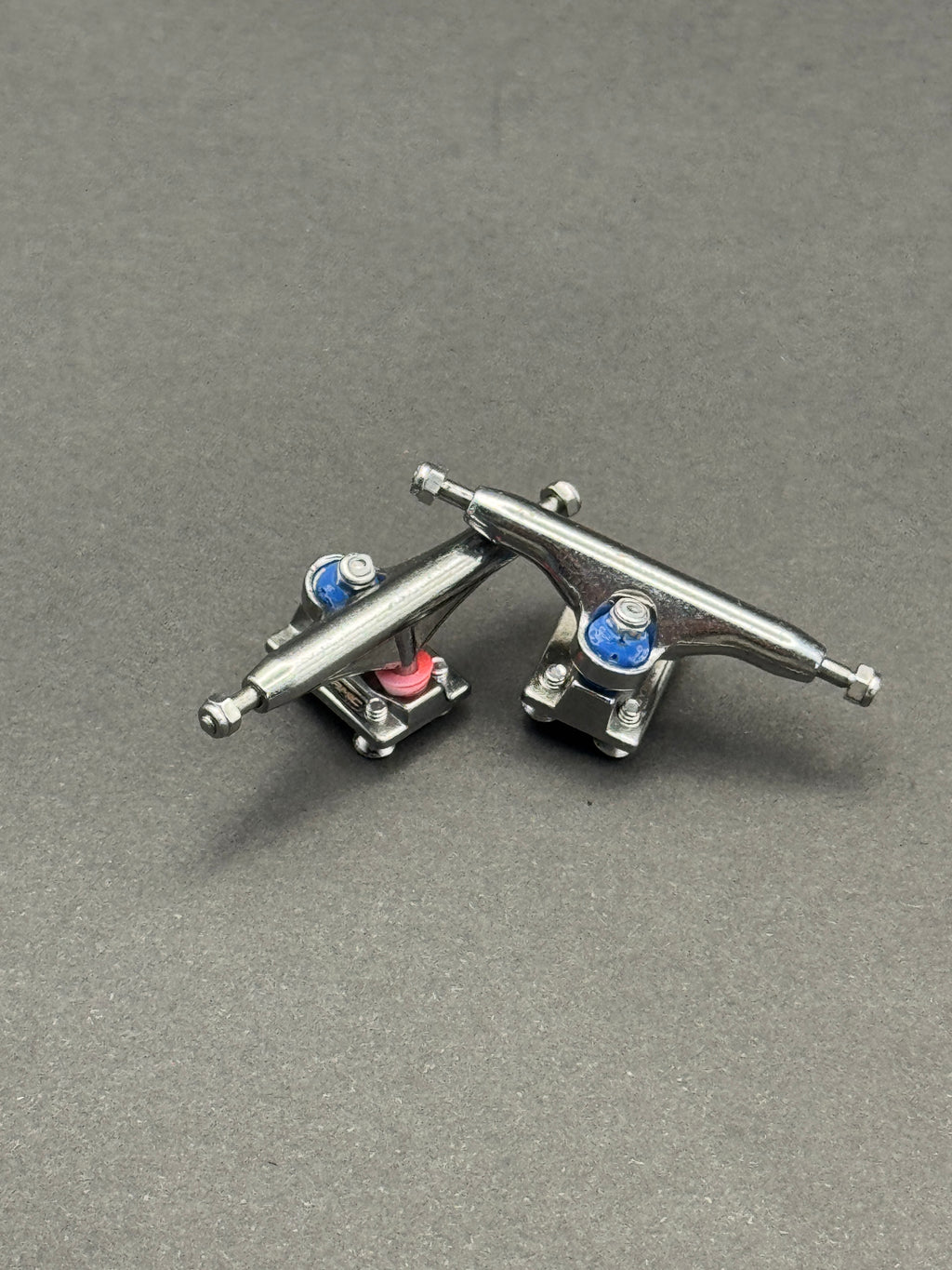 Dynamic SE 34mm Chrome trucks – product photo