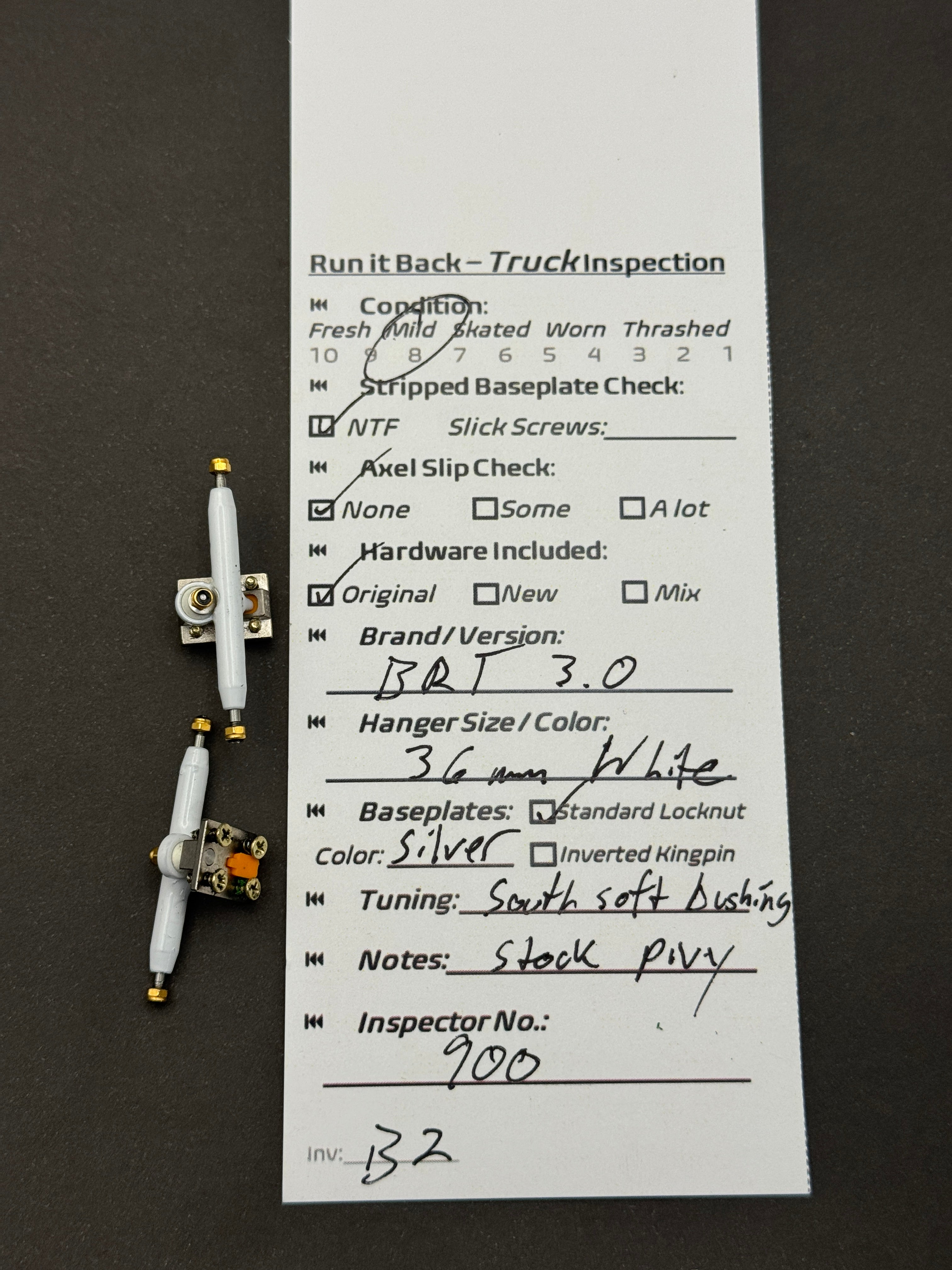 BRT 3.0 36mm White / Silver trucks – inspection card