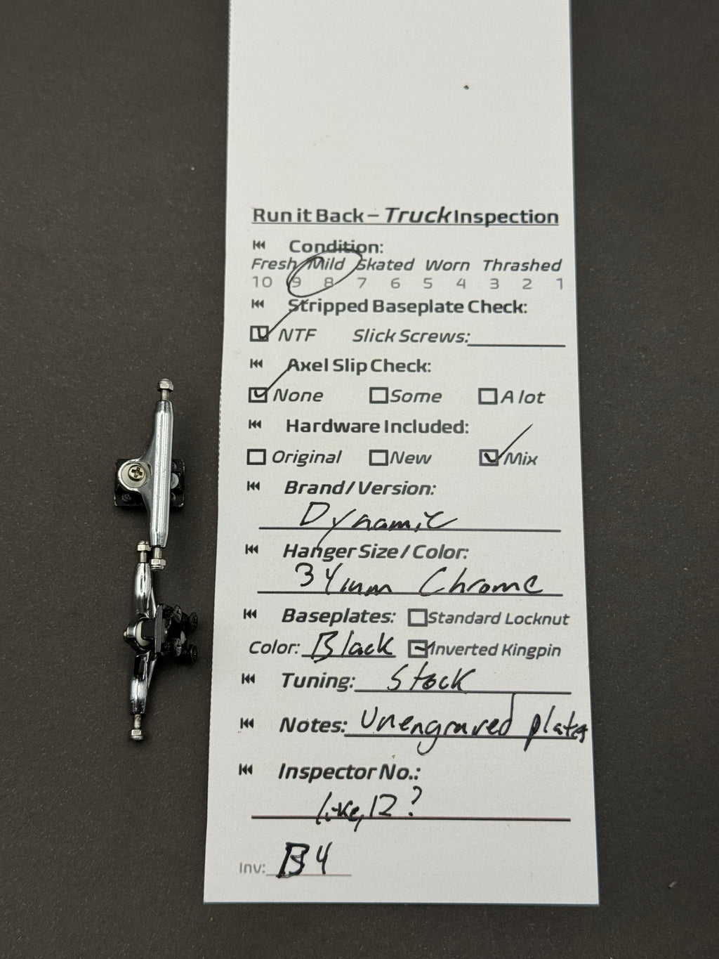 Dynamic 34mm Chrome / Black trucks – inspection card