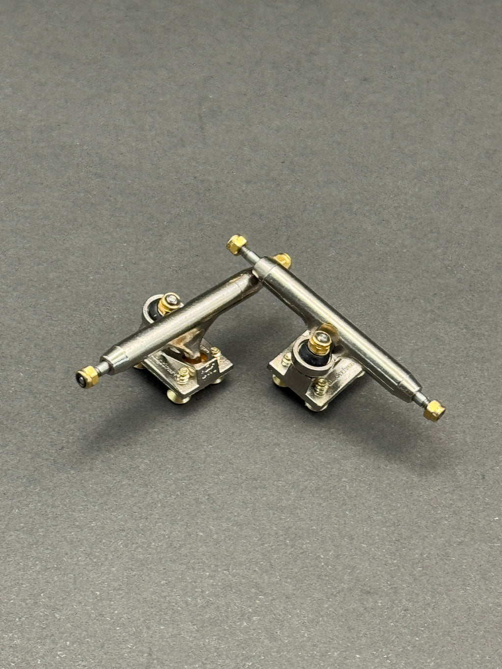 BRT 3.0 34mm Silver trucks – product photo