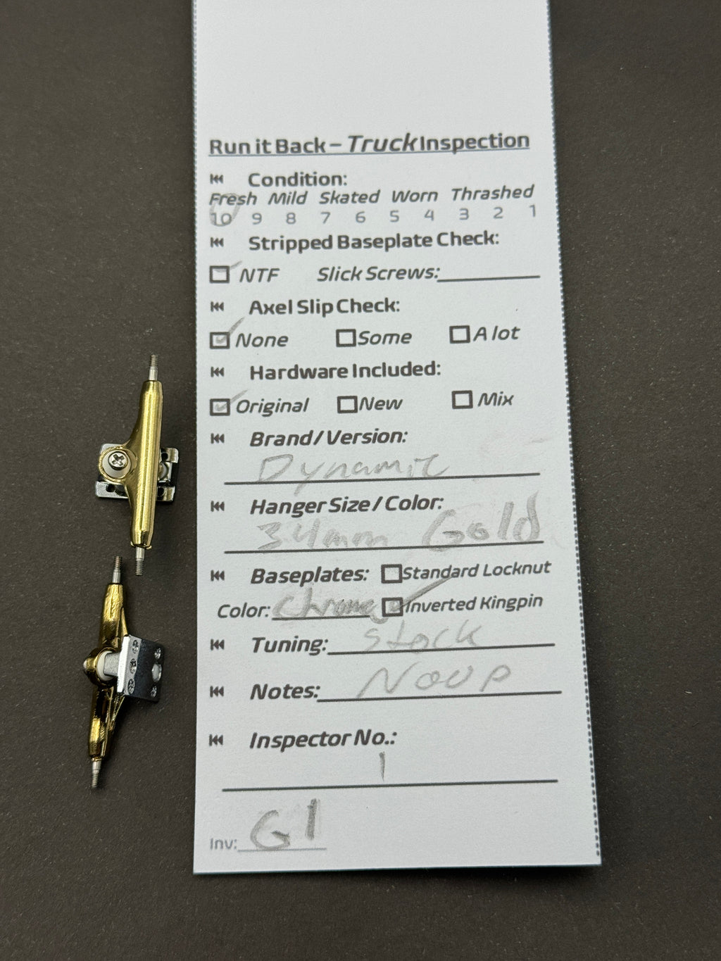 Dynamic 34mm Gold / Chrome trucks – inspection card