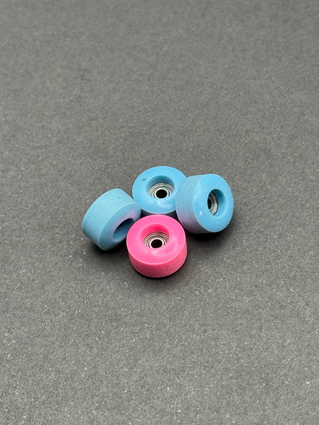 Lab Wheels Legacy-R Bubble Mint fingerboard wheels – product shot