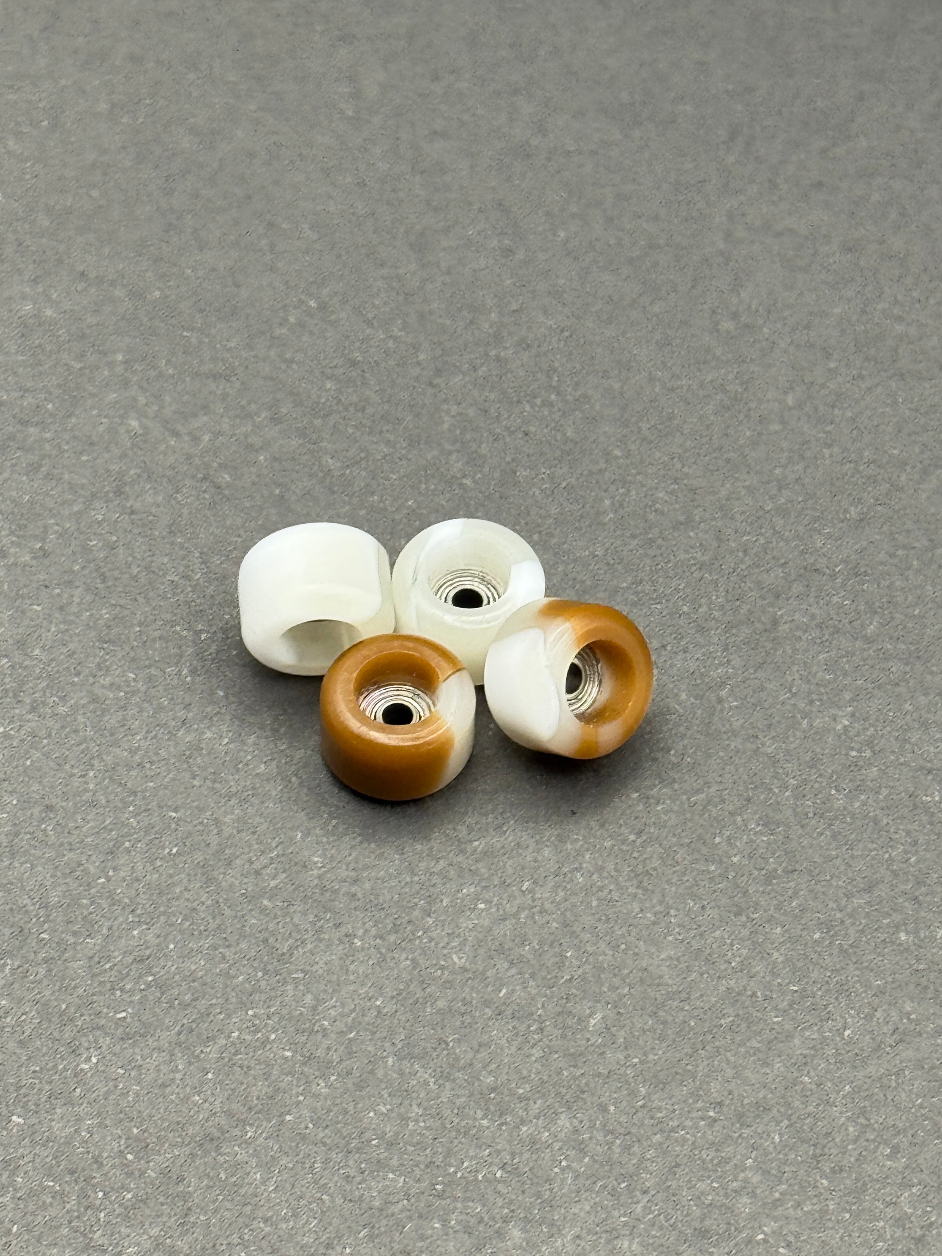 Flatface G4 Cappuccino Swirl fingerboard wheels – product shot