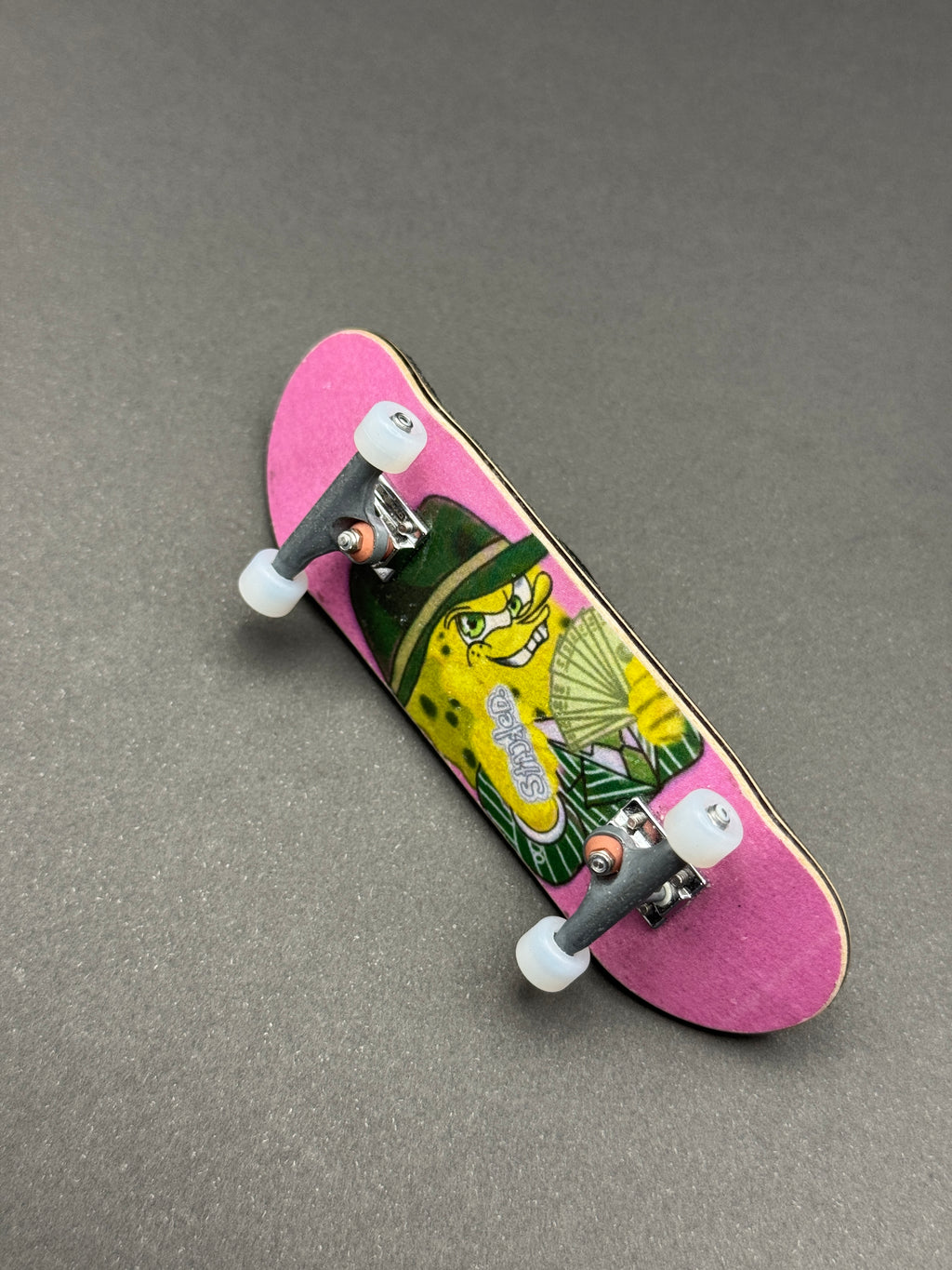 Stacked 29mm S1 complete fingerboard – product shot