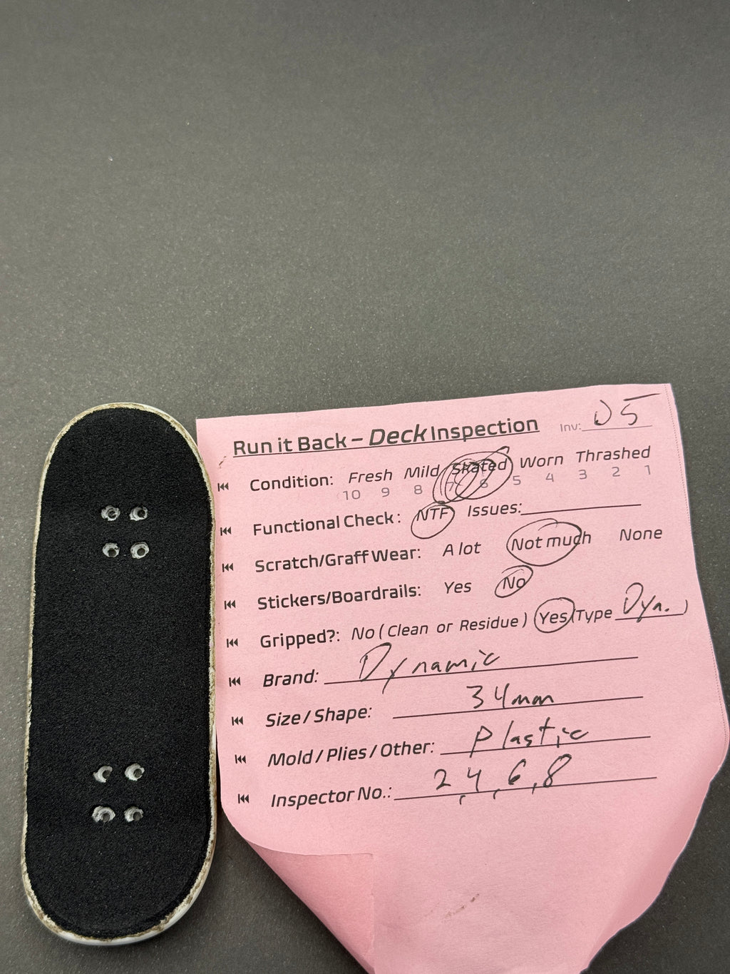 Dynamic 34mm Plastic - Skated - gripped top with inspection card
