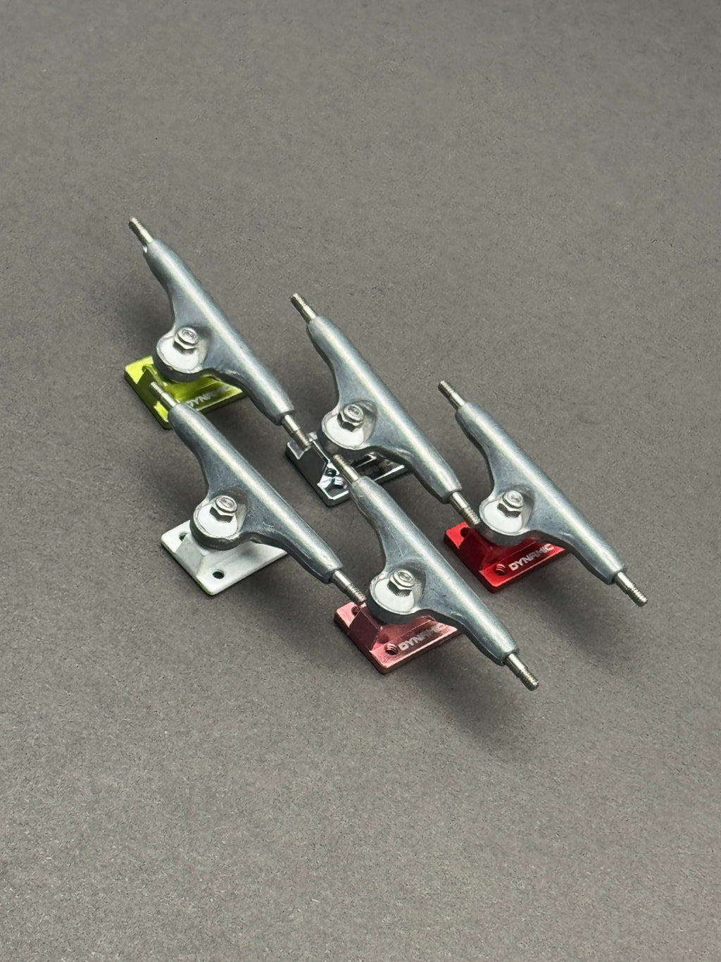 Dynamic SE 34mm Raw trucks with inspection card