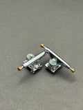 Dynamic SE 32mm Chrome trucks with inspection card