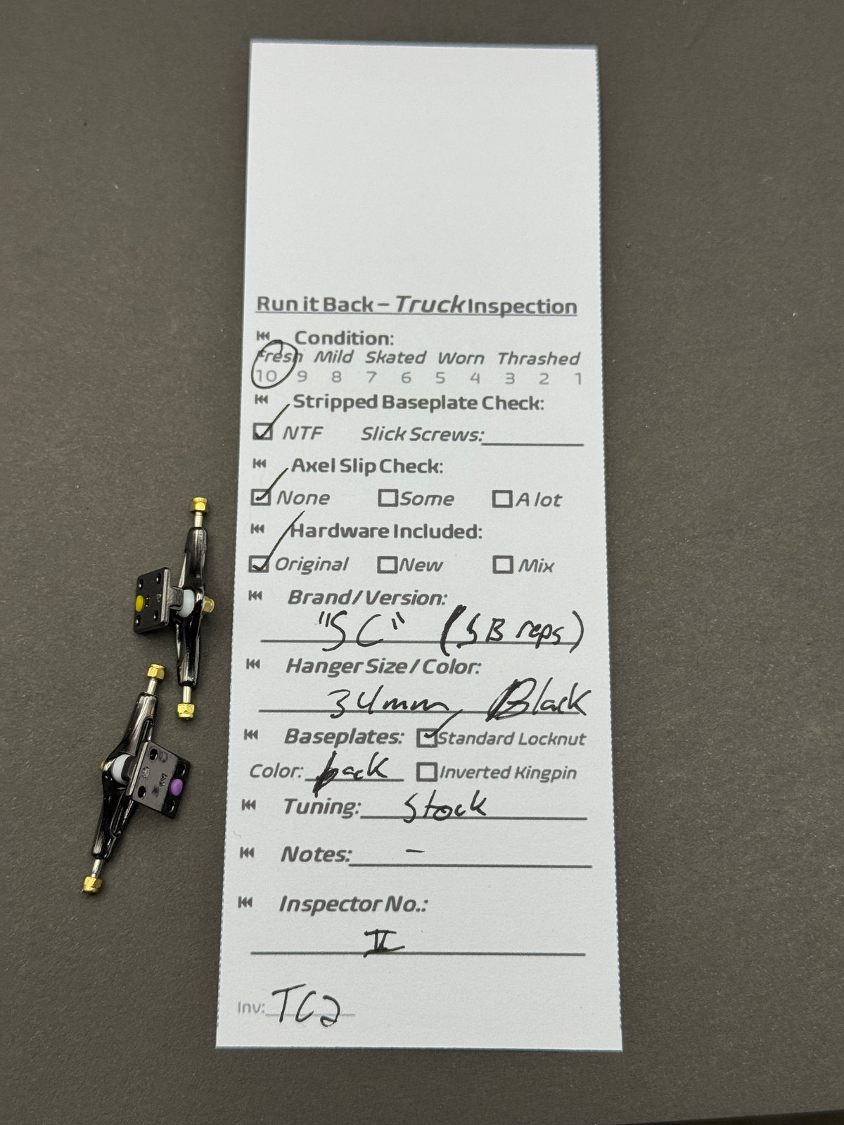 SC SB Reps 34mm Black fingerboard trucks