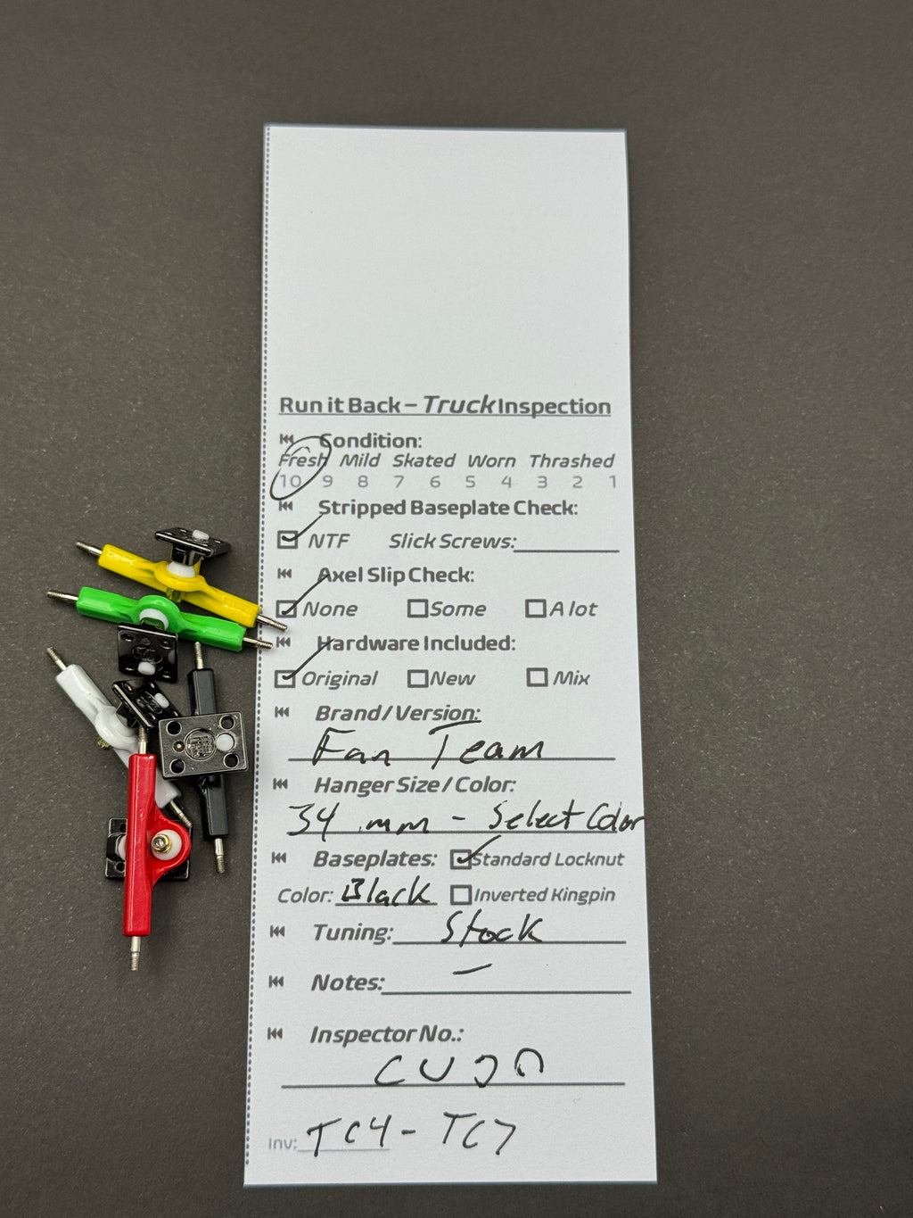 Fan Team 34mm Black fingerboard trucks
