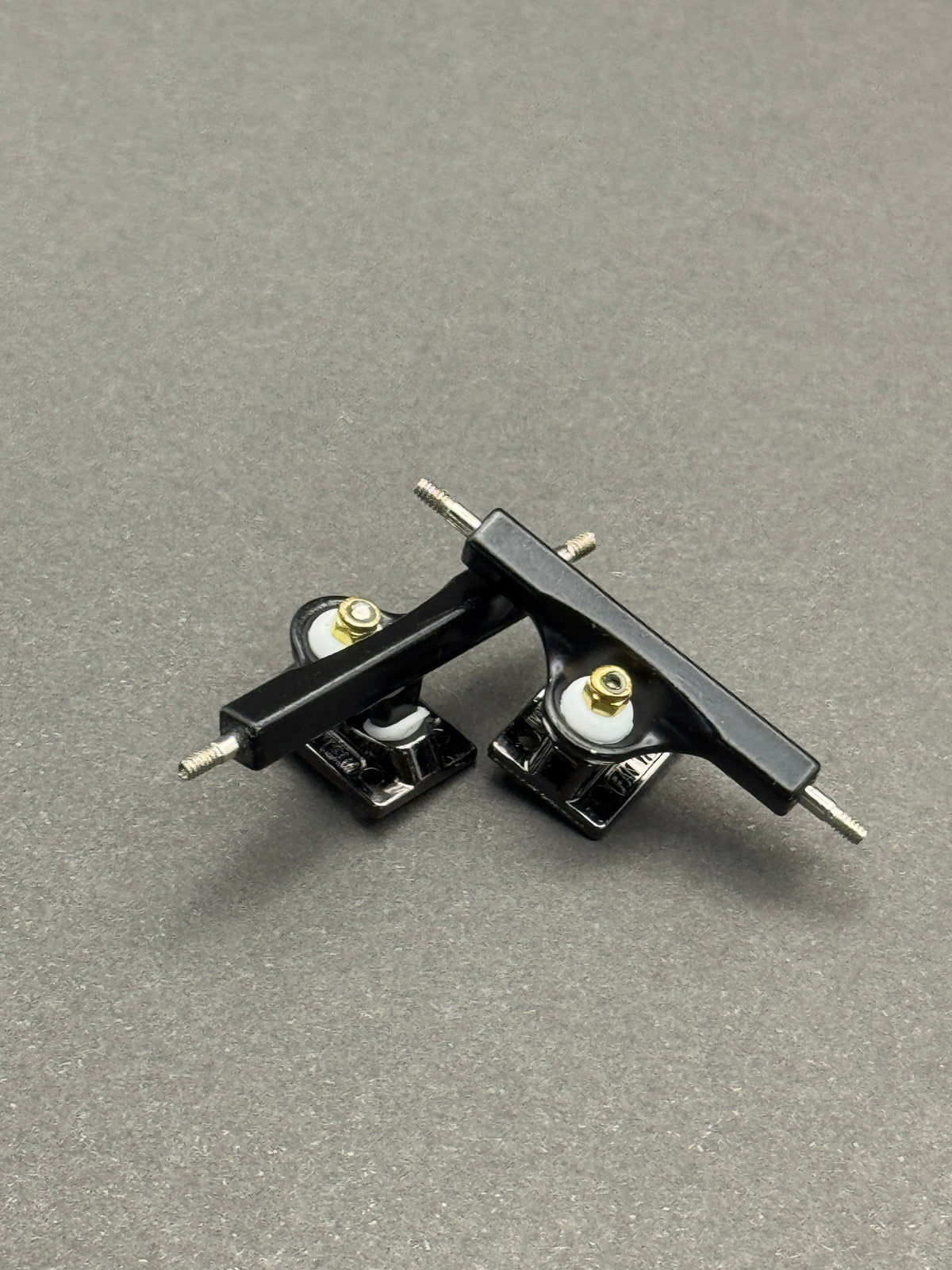 Fan Team 34mm Green / Black fingerboard trucks