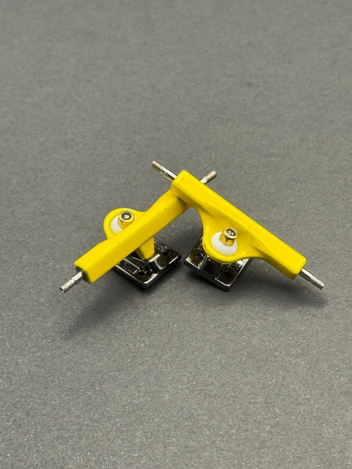 Fan Team 34mm Trucks – Fresh (Select Color)
