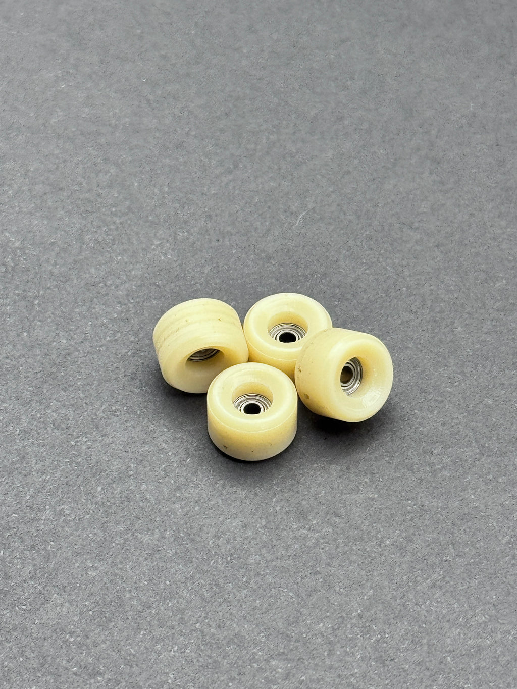 Lab Wheels Raw New SK8 White fingerboard wheels