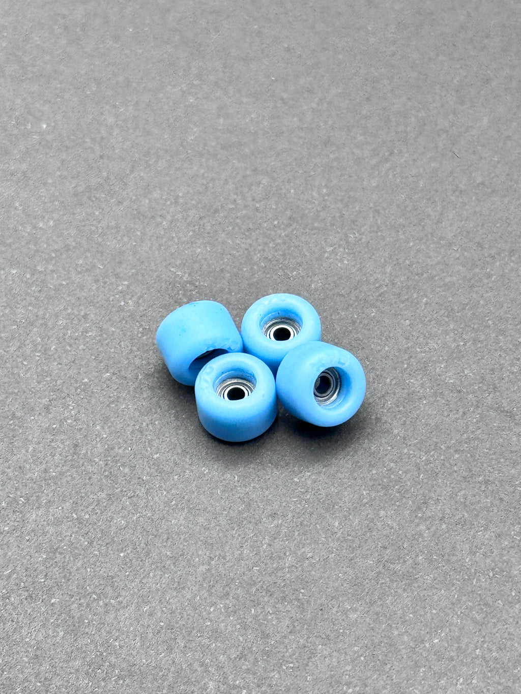 Bloob 7Cs Light Blue fingerboard wheels