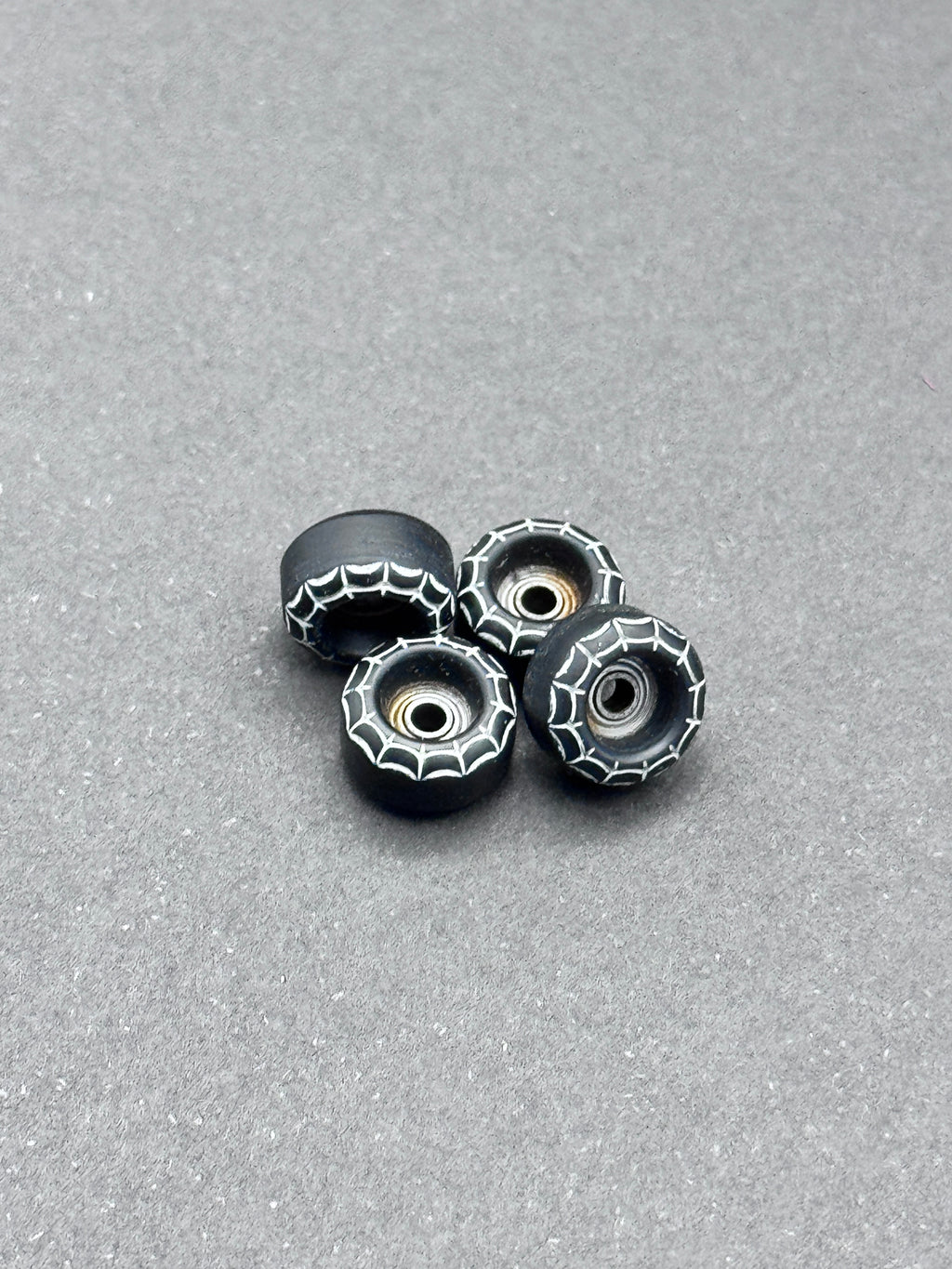 Dudeguy x Sketchmade Street Black Graphic fingerboard wheels