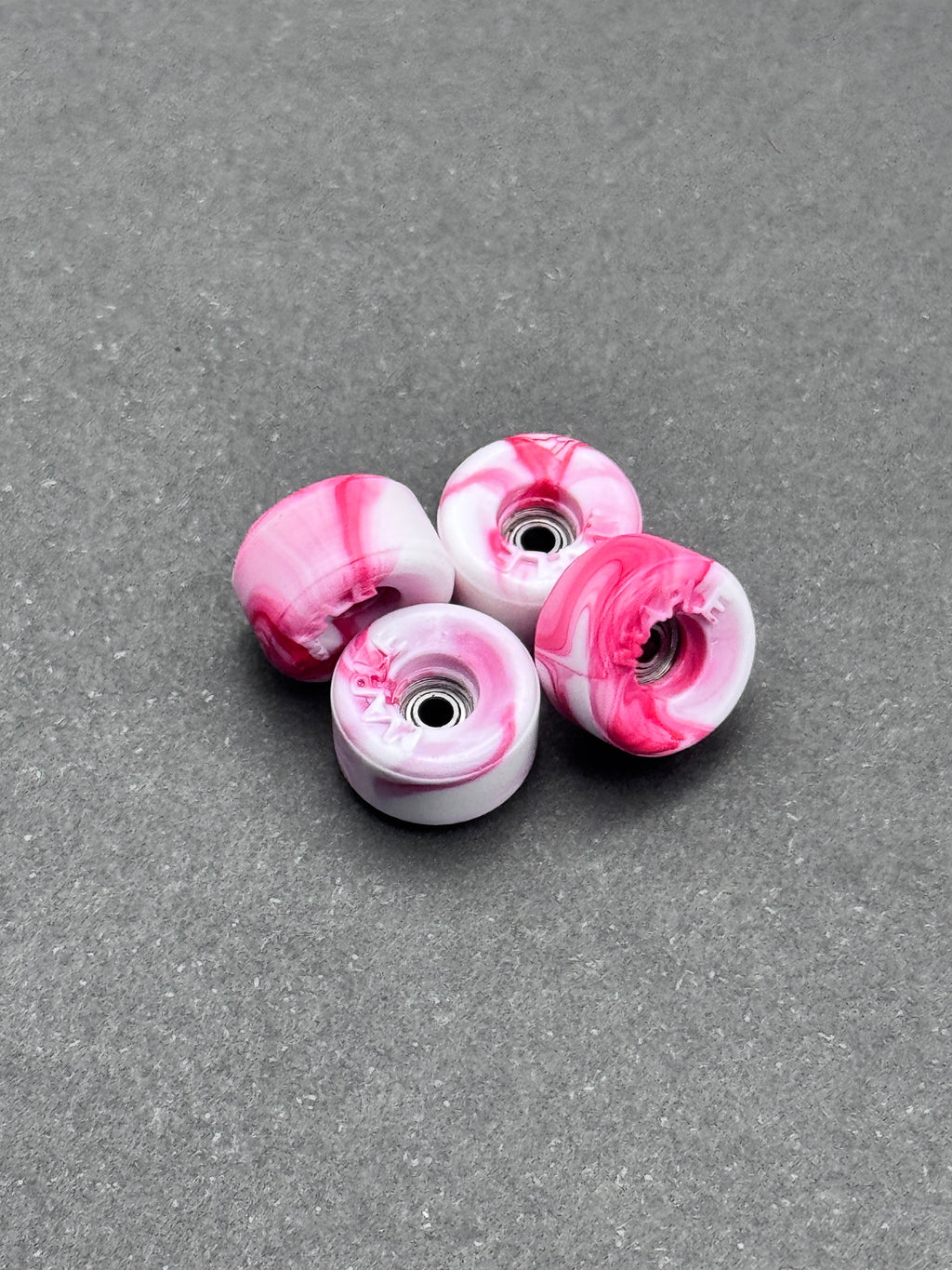 Maple Wheels Big Bowls Red White Swirl fingerboard wheels