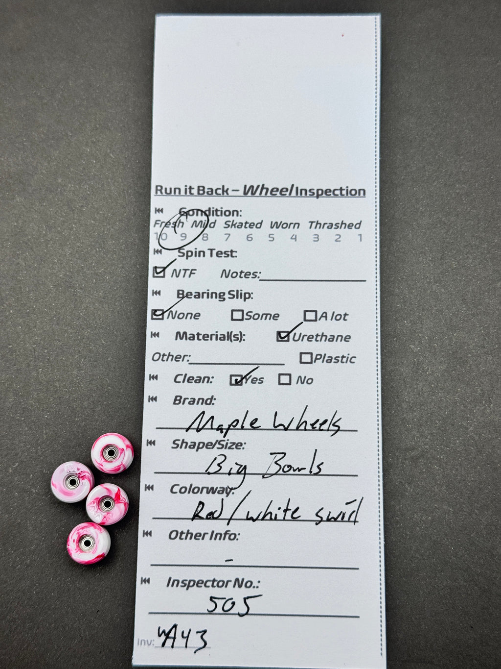 Maple Wheels Big Bowls Red White Swirl fingerboard wheels inspection card