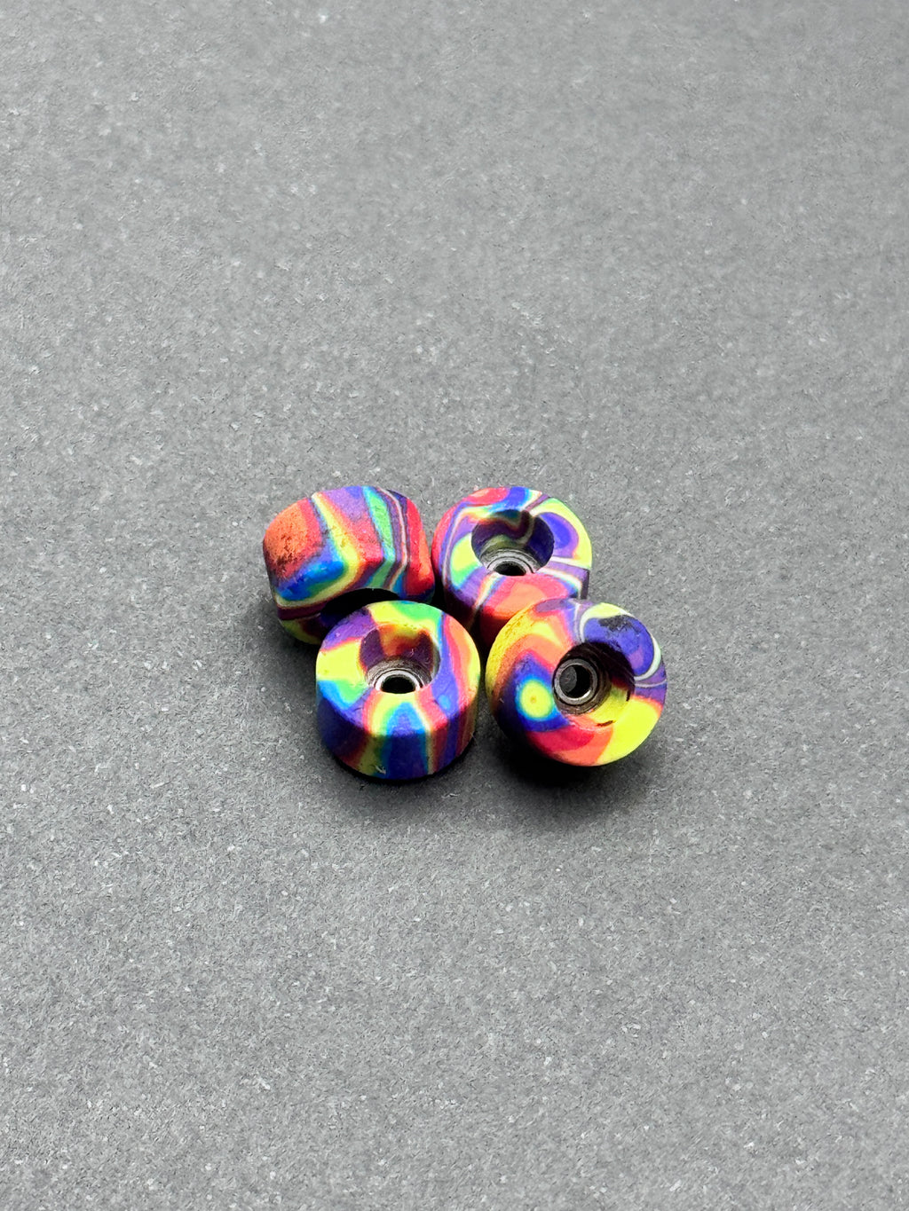 Sadood 7.8mm x 5.2mm Swirls fingerboard wheels