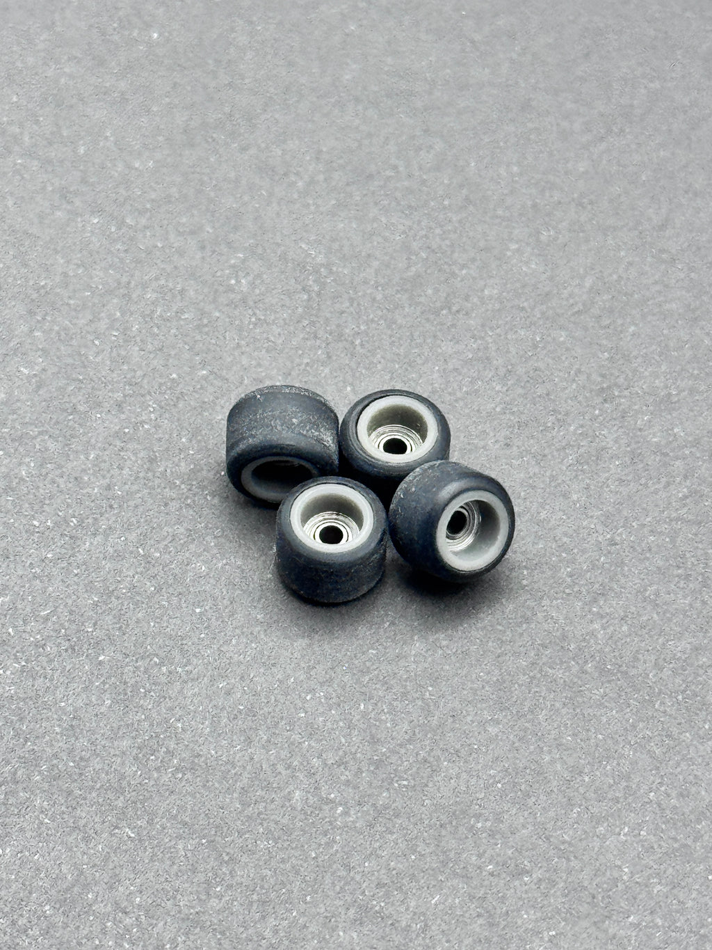 Dudeguy Radial F1 Outer F2 Inner fingerboard wheels