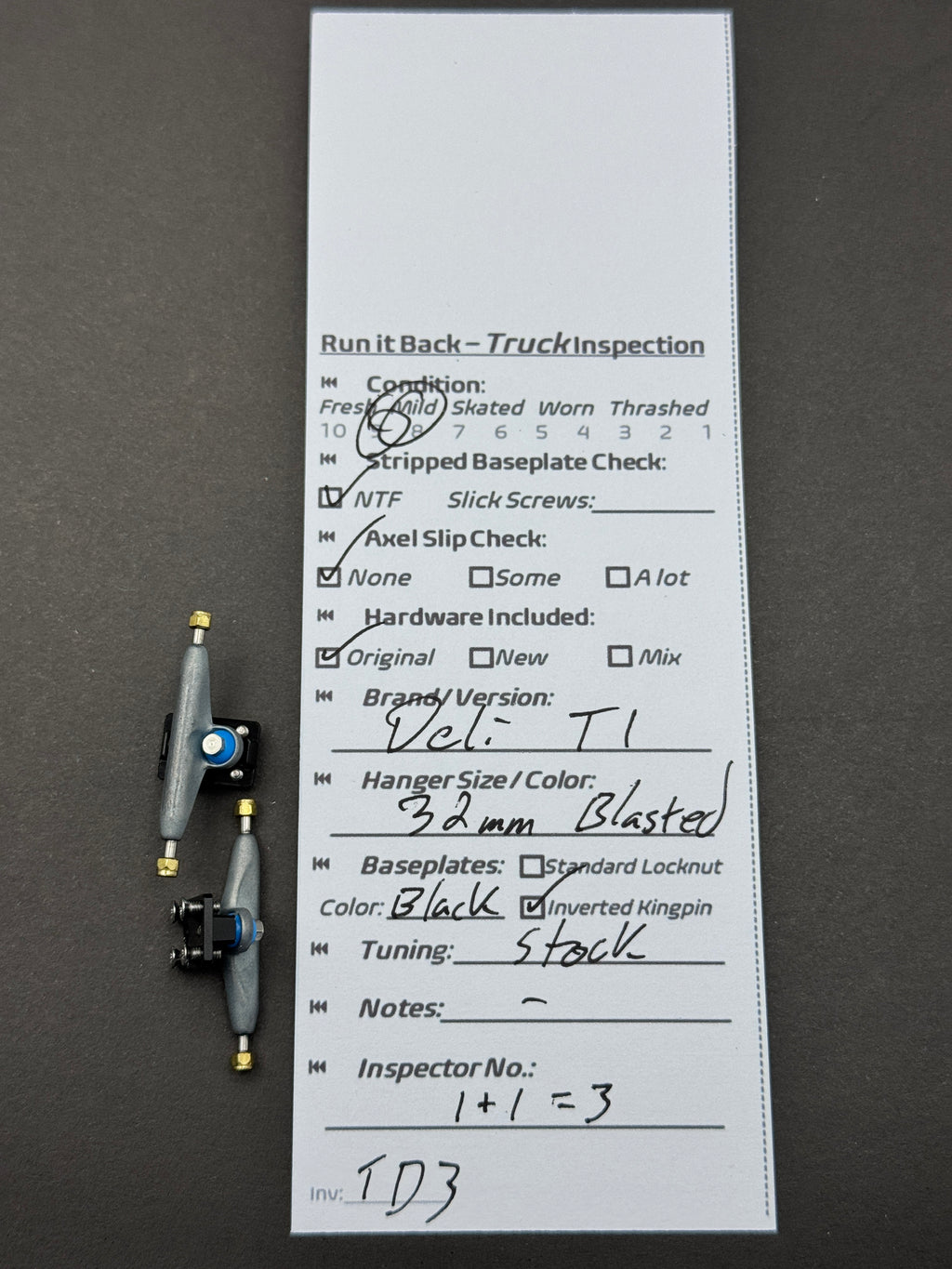 Dynamic 32mm Chrome / Black trucks inspection card