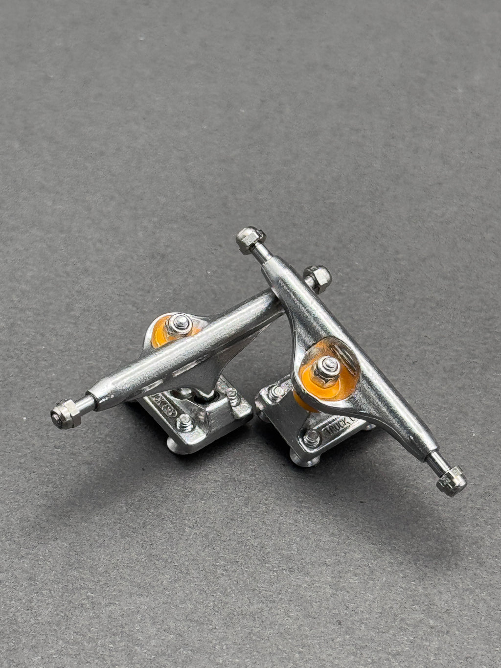Joycult x Indy 32mm Silver trucks