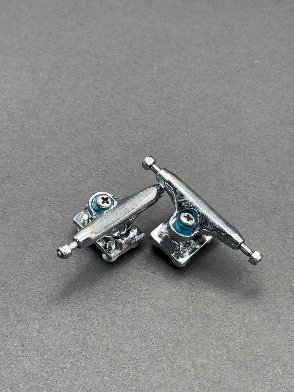 Dynamic 29mm Chrome trucks