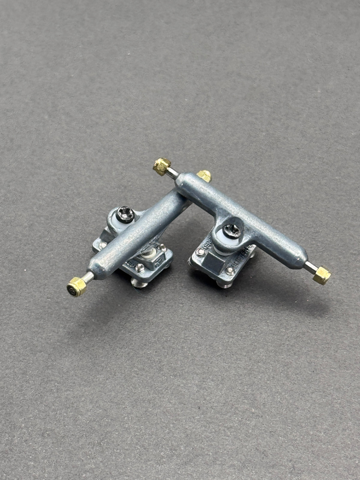 Bustered 34mm Raw trucks