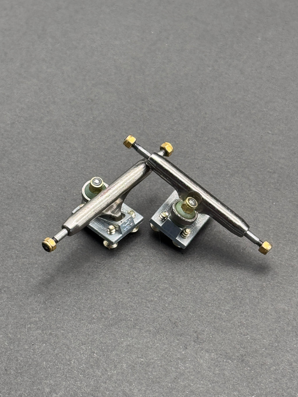 BRT Dual Bearing 34mm Silver / Raw trucks