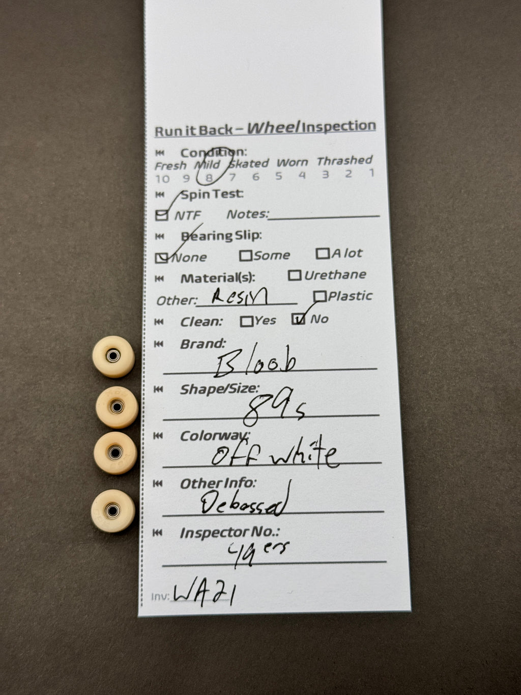 Bloob 80s Off White inspection card