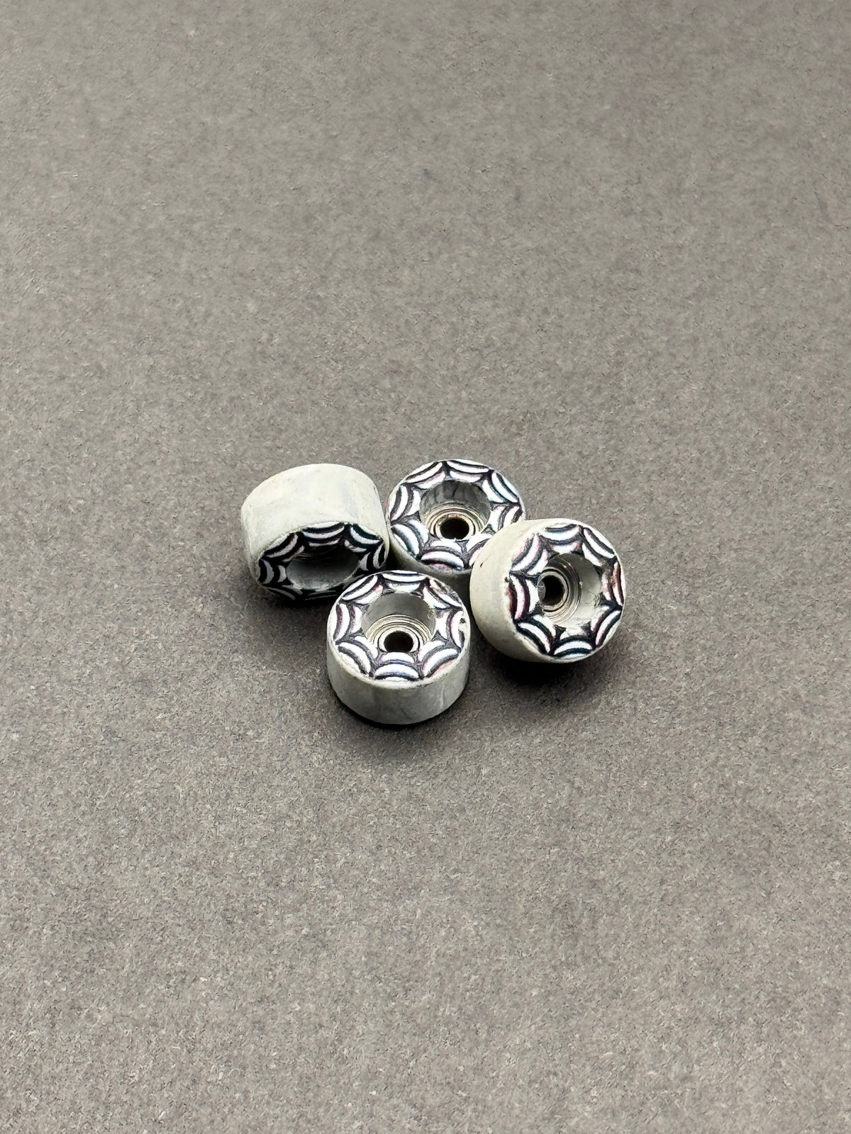 H Pills Street White Grey Swirl wheels