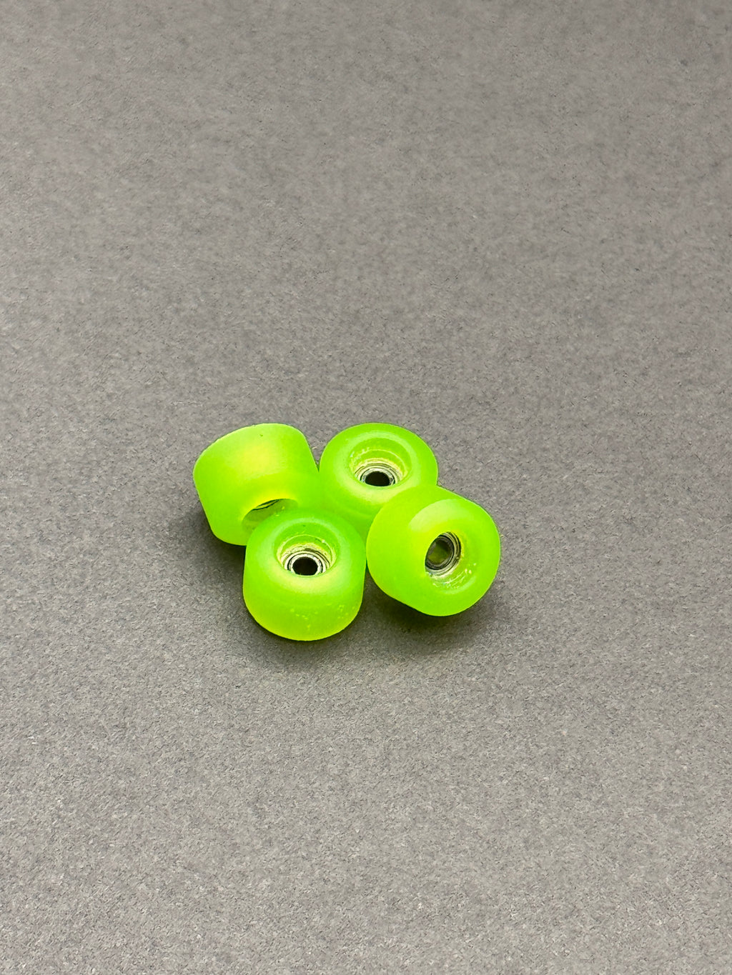 Abstract 60D Street Alien Green wheels