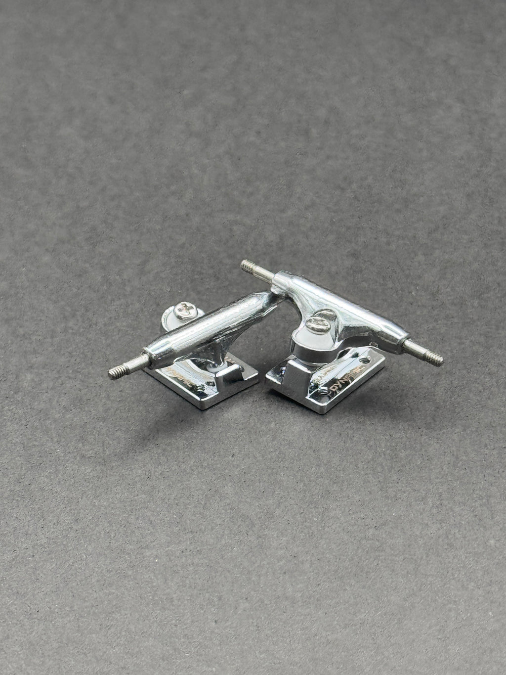 Dynamic Chrome Dual-Bearing Trucks - Fresh (Select Size)