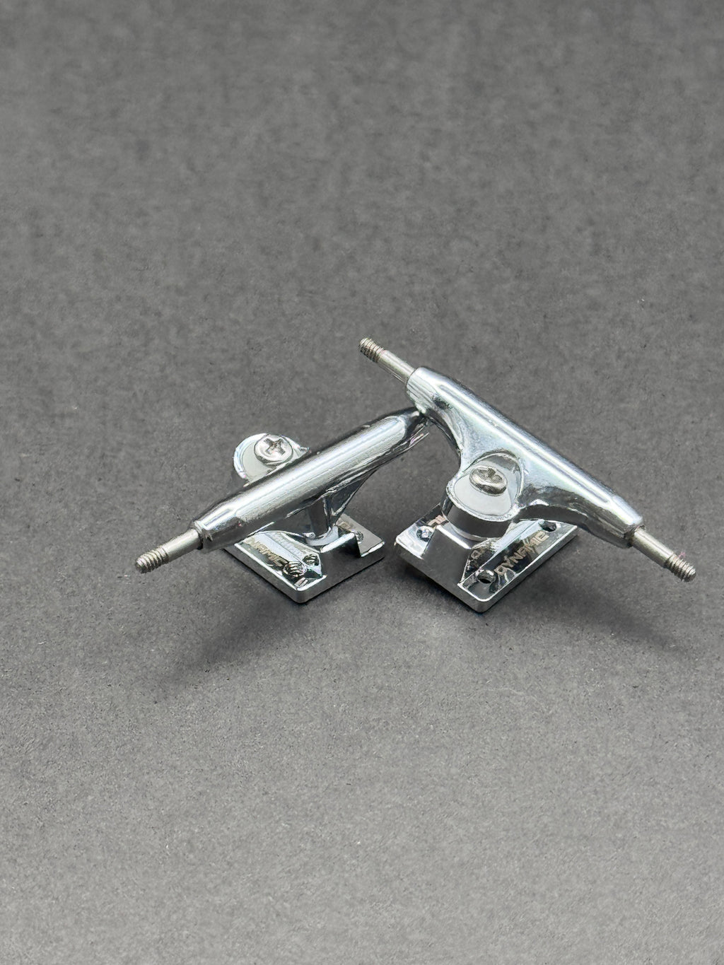 Dynamic Chrome Dual-Bearing Trucks - Fresh (Select Size)