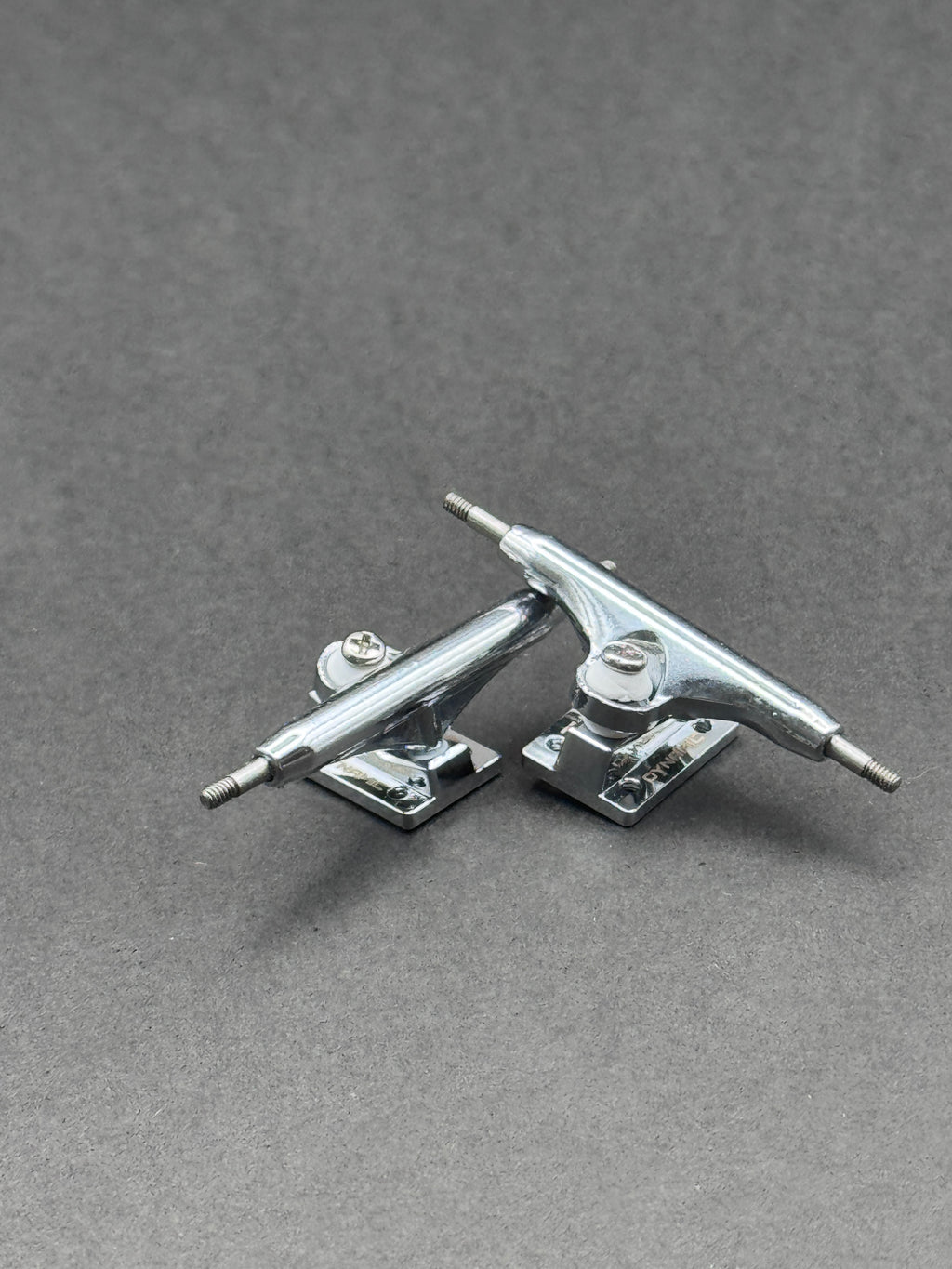 Dynamic Chrome Dual-Bearing Trucks - Fresh (Select Size)