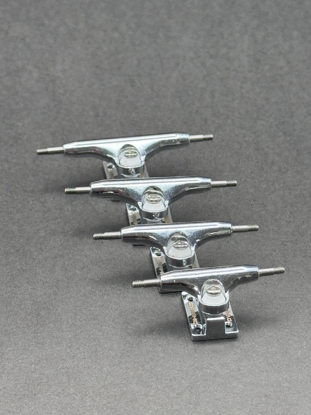 Dynamic Chrome Dual-Bearing Trucks - Fresh (Select Size)