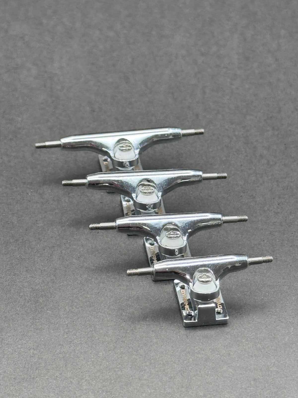 Dynamic Chrome Dual-Bearing Trucks - Fresh (Select Size)