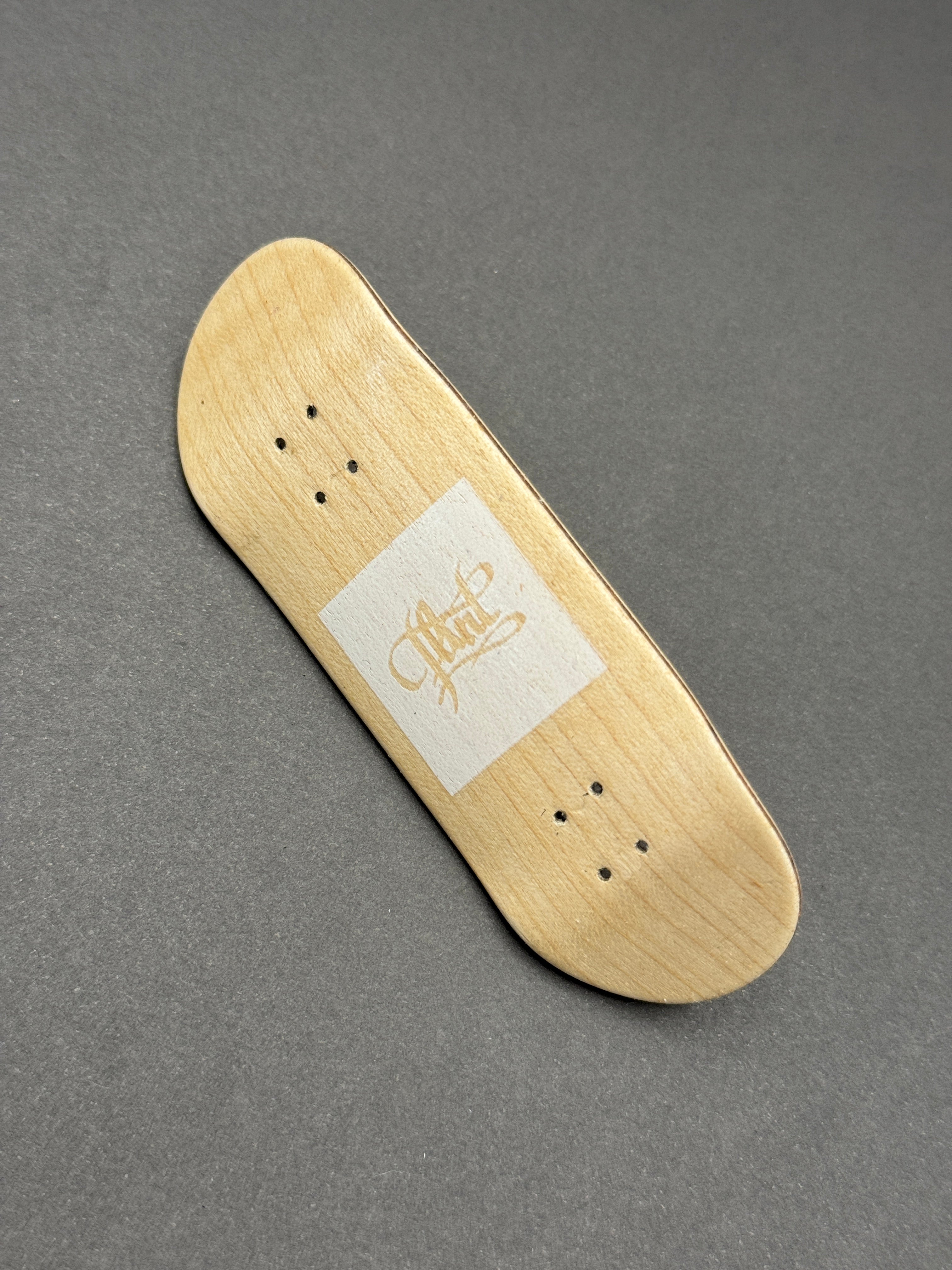 Flint 34mm Logo Series - Mild (Cork)