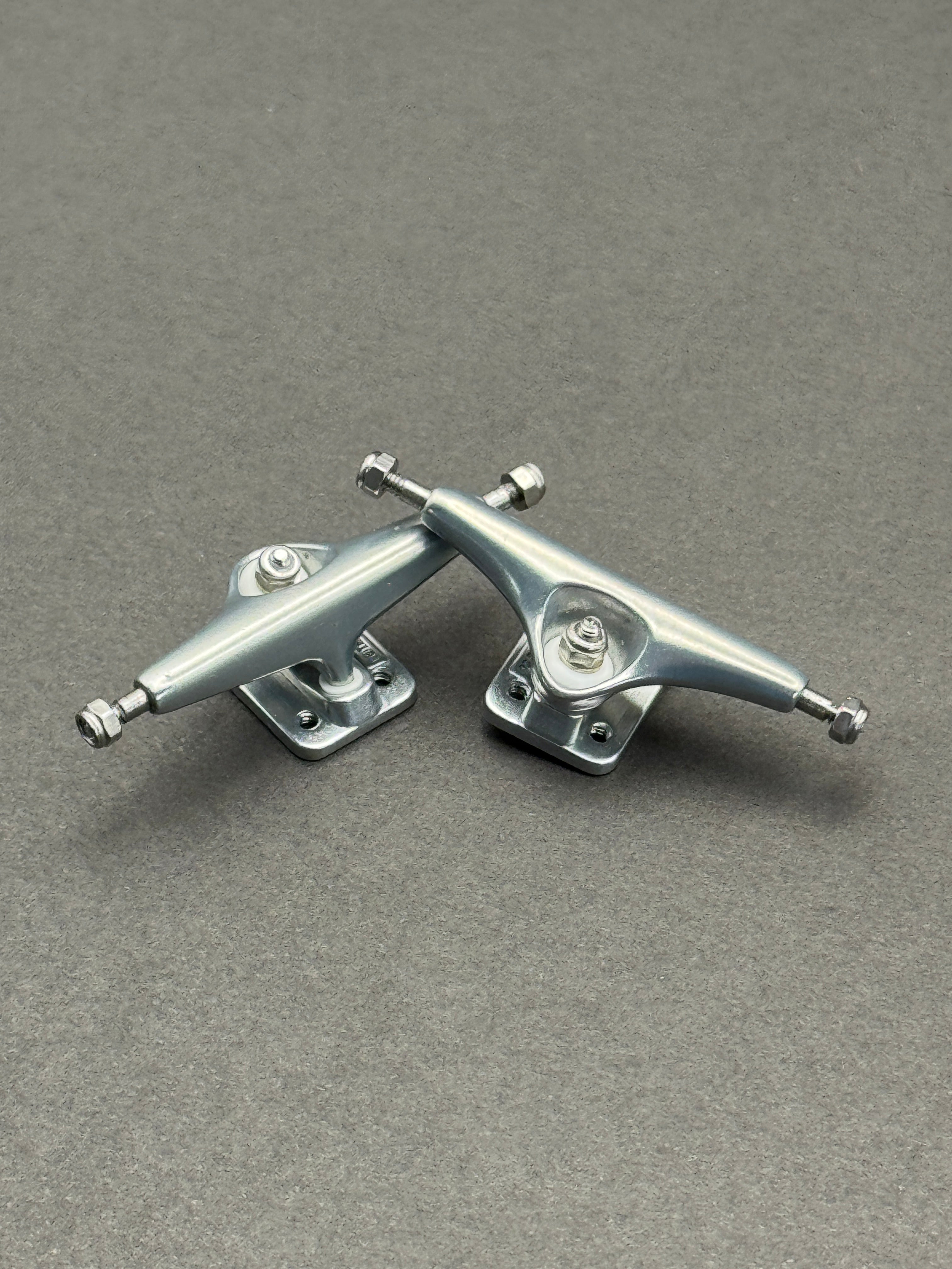 SB Trucks 33mm Silver - Fresh (C4)