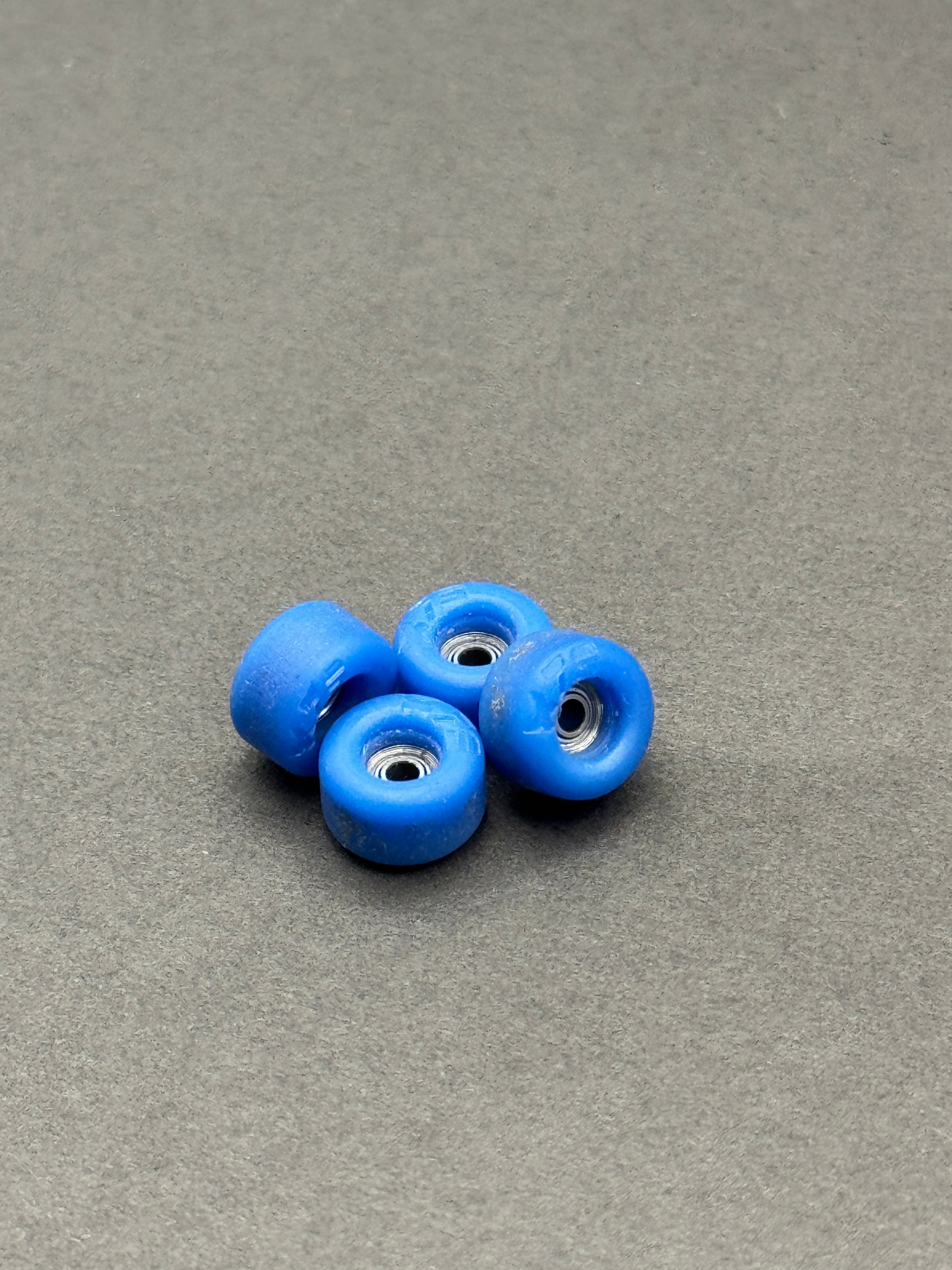 Bloob 79S Blue (Debossed) - Mild (A21)