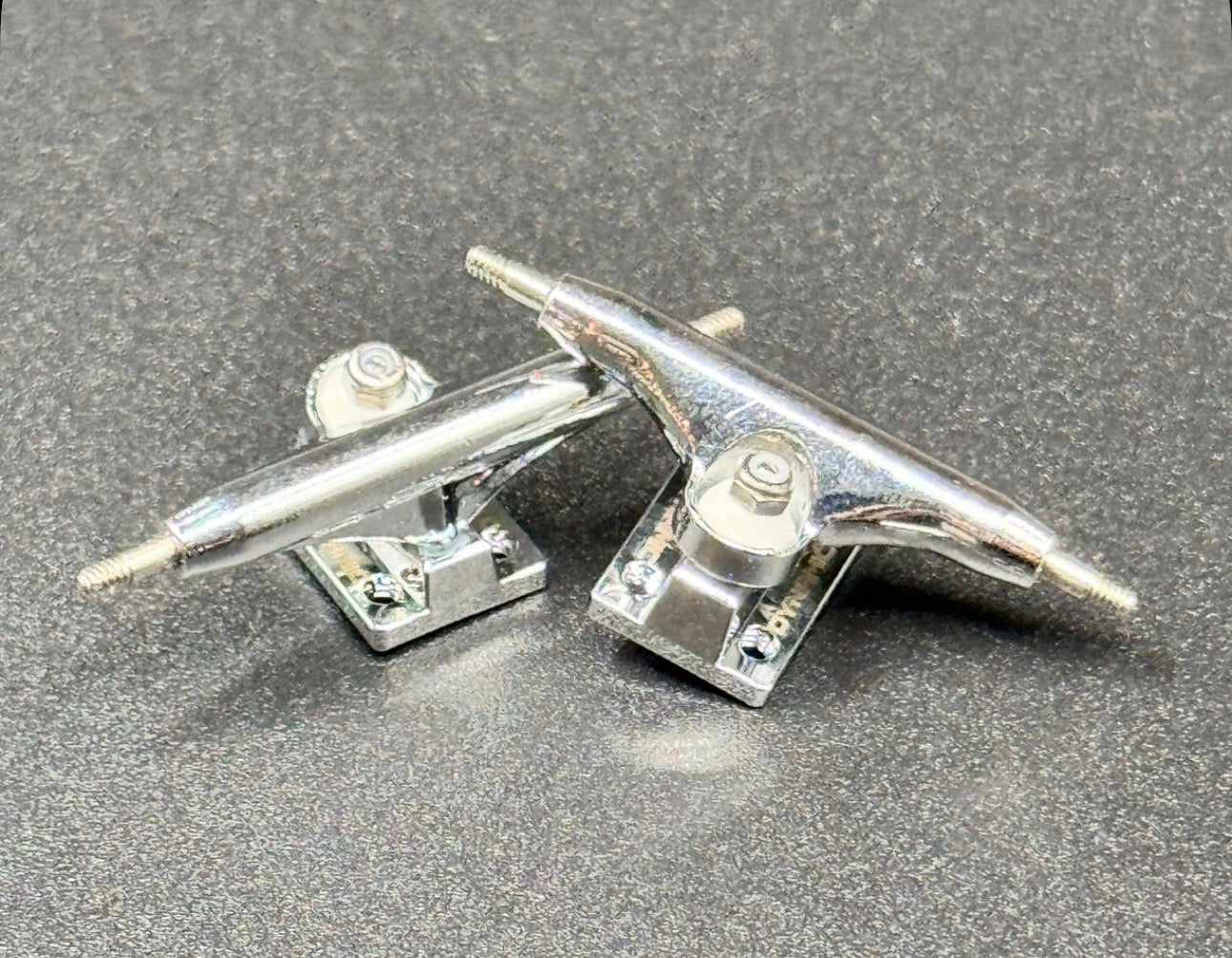 Dynamic SE Chrome Trucks - Fresh (Select Size)