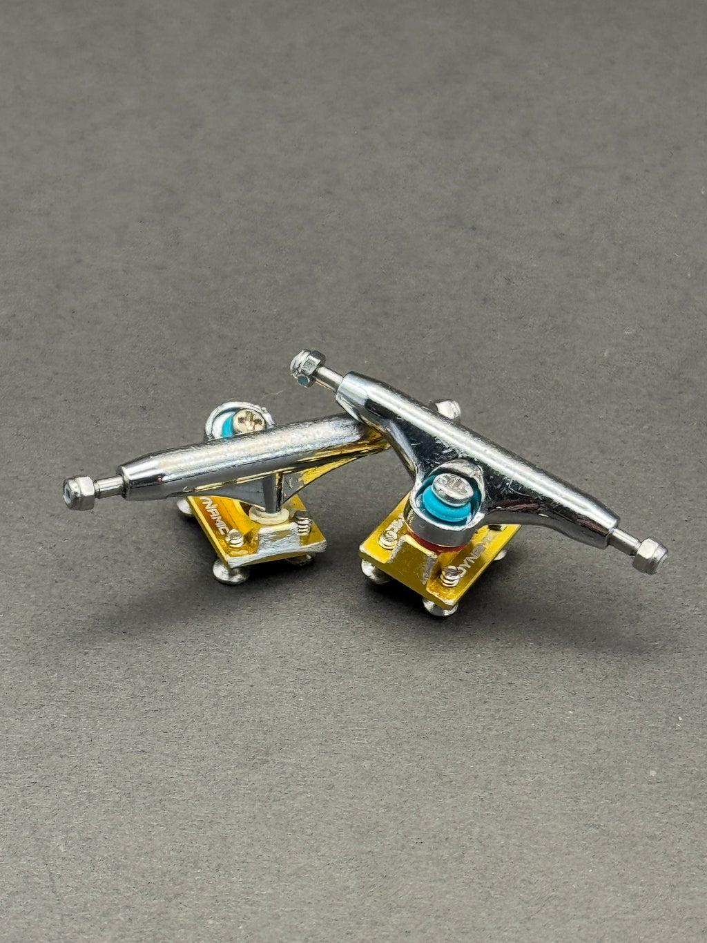 Dynamic 32mm Chrome/Gold - Skated