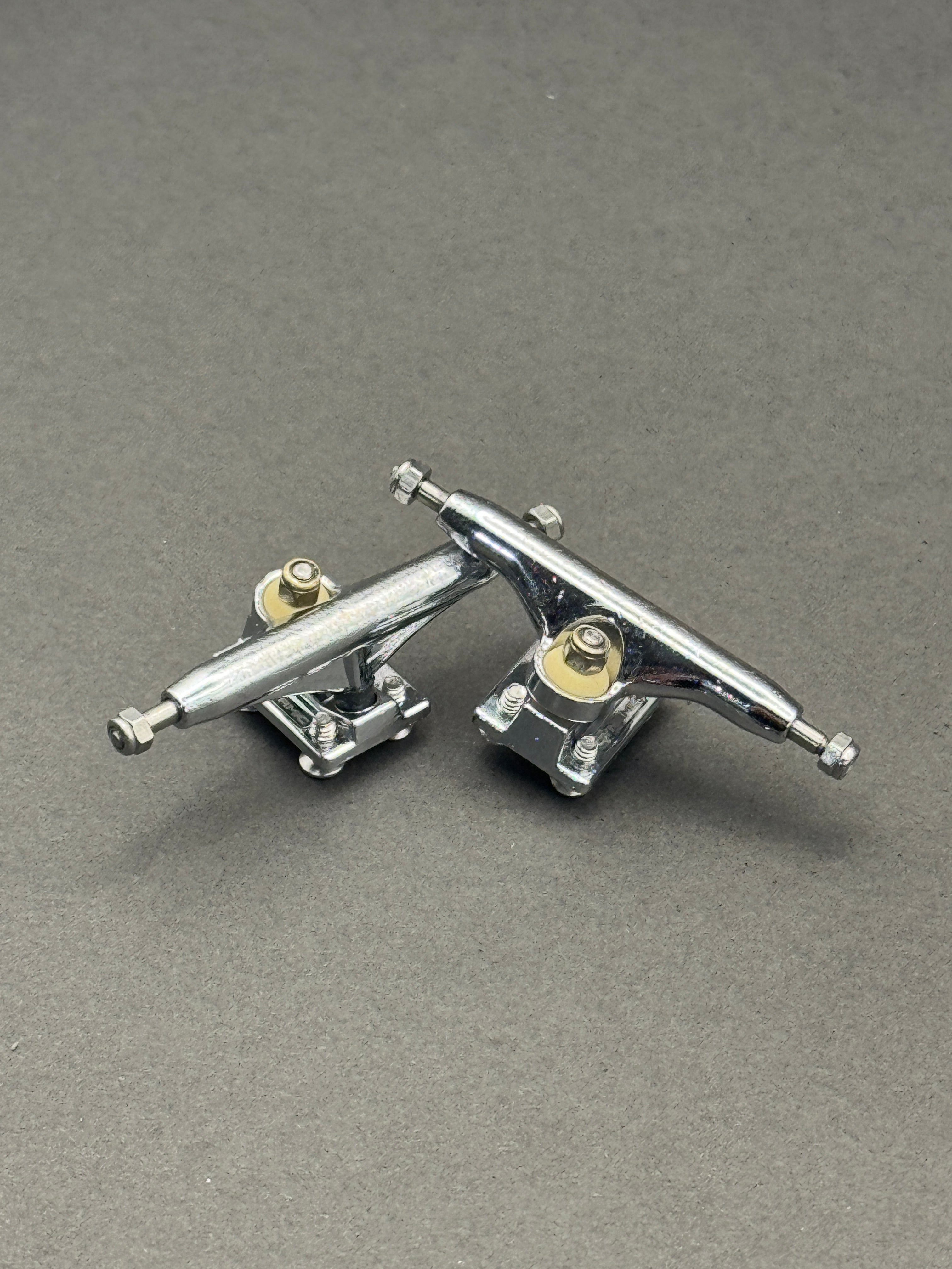 Dynamic SE 34mm Chrome w/ Southsoft - Skated