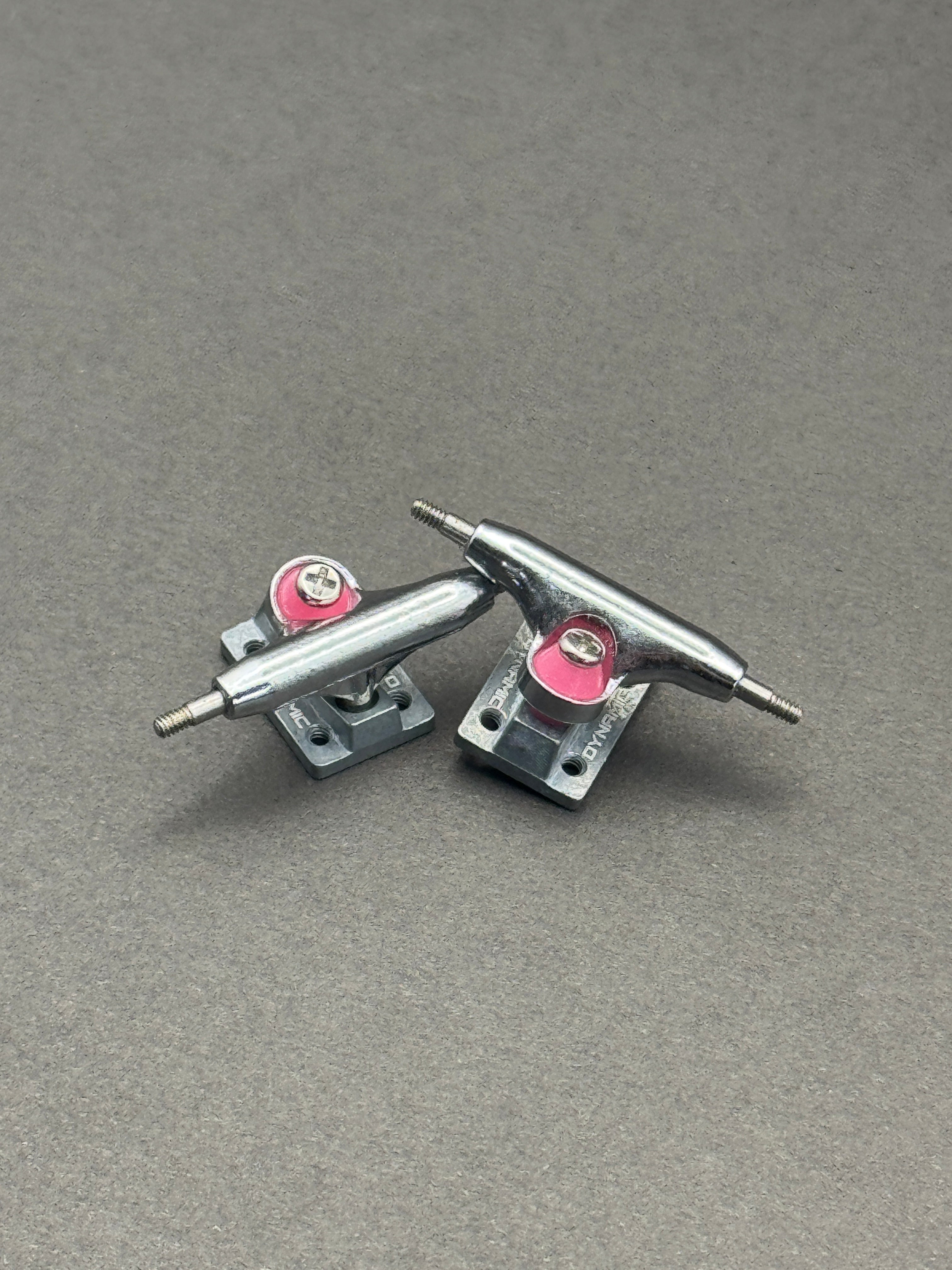 Dynamic 26mm Chrome/Raw - Fresh